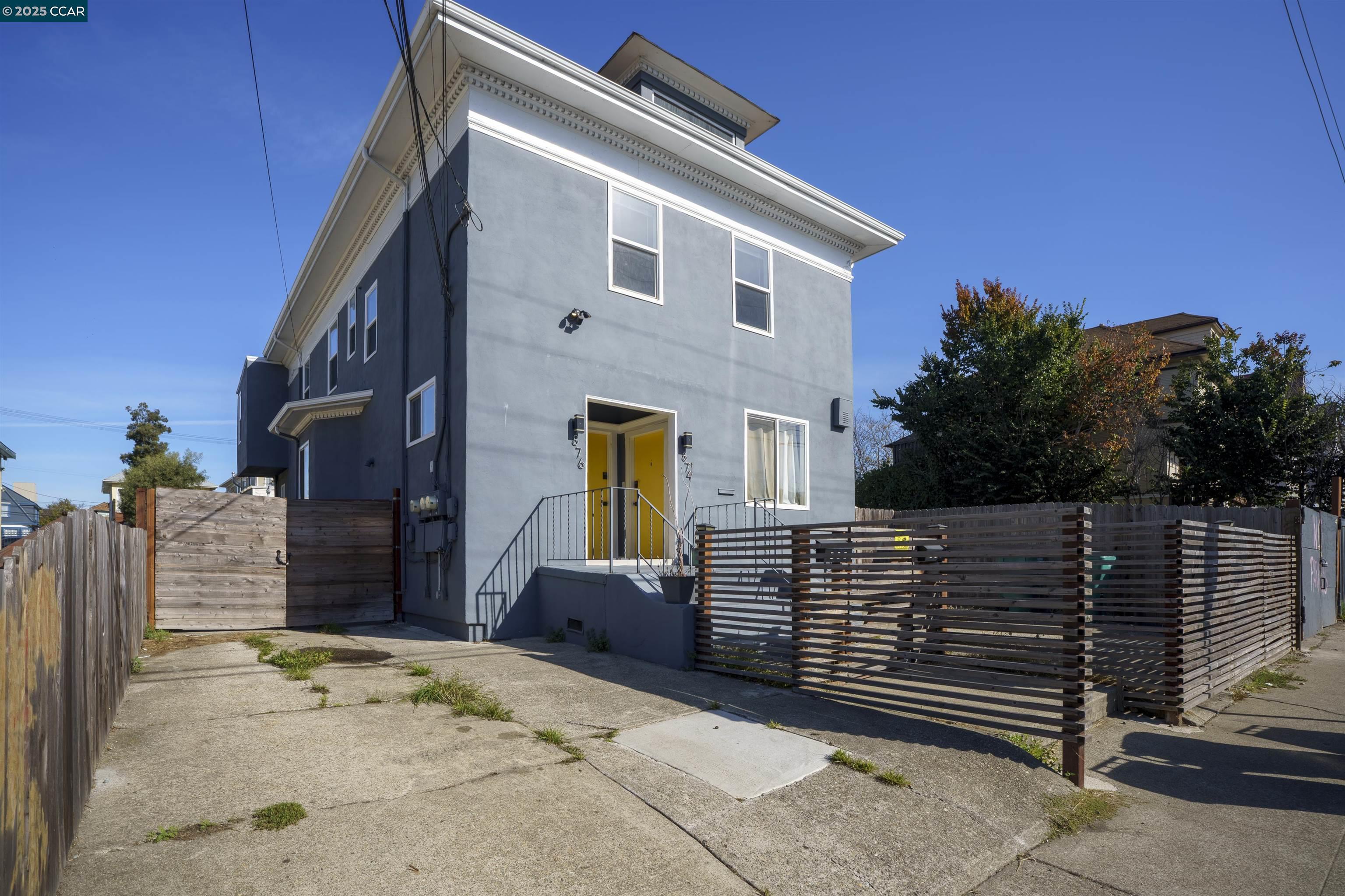 Detail Gallery Image 2 of 41 For 874 36th Street, Oakland,  CA 94608 - – Beds | – Baths