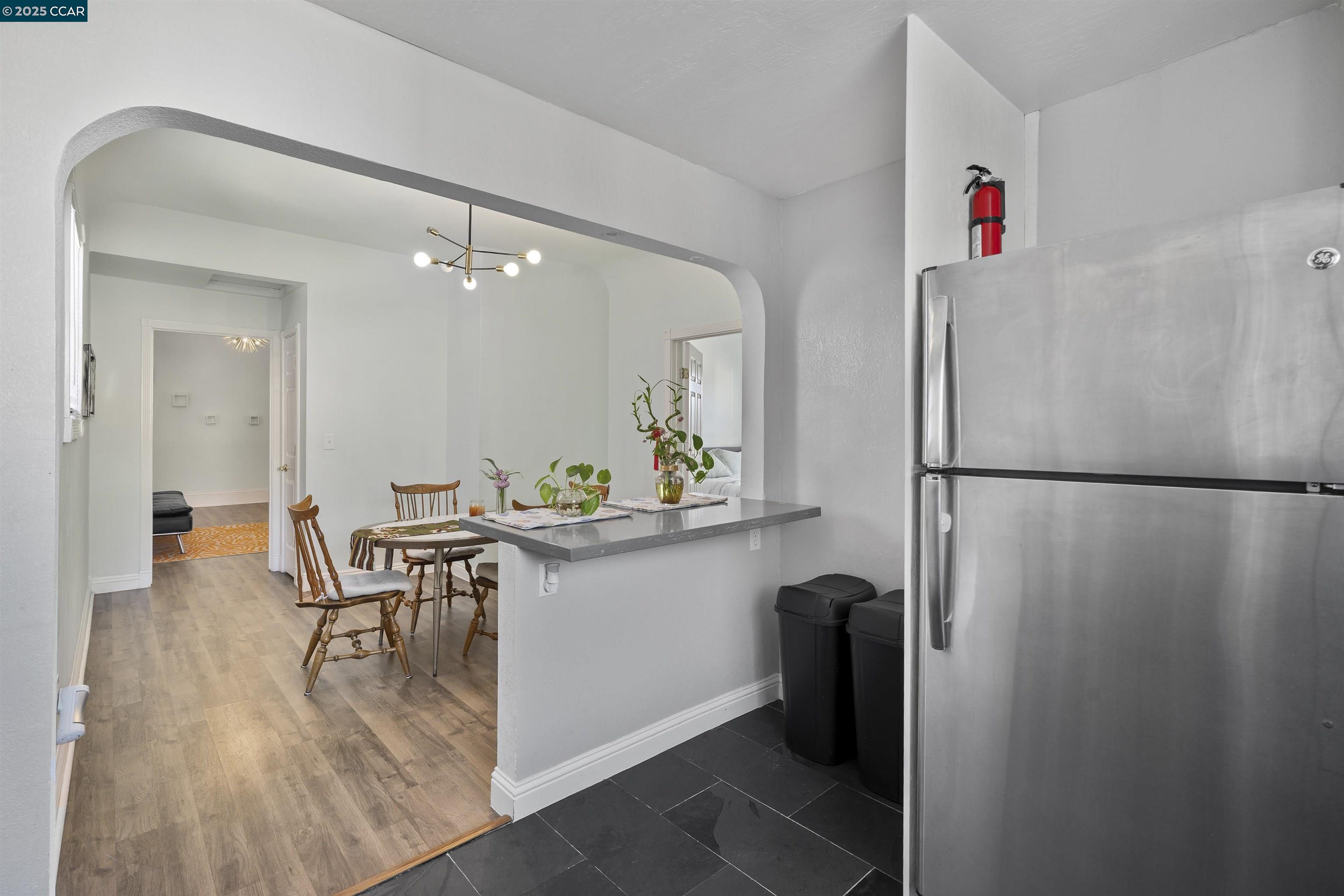 Detail Gallery Image 15 of 41 For 874 36th Street, Oakland,  CA 94608 - – Beds | – Baths