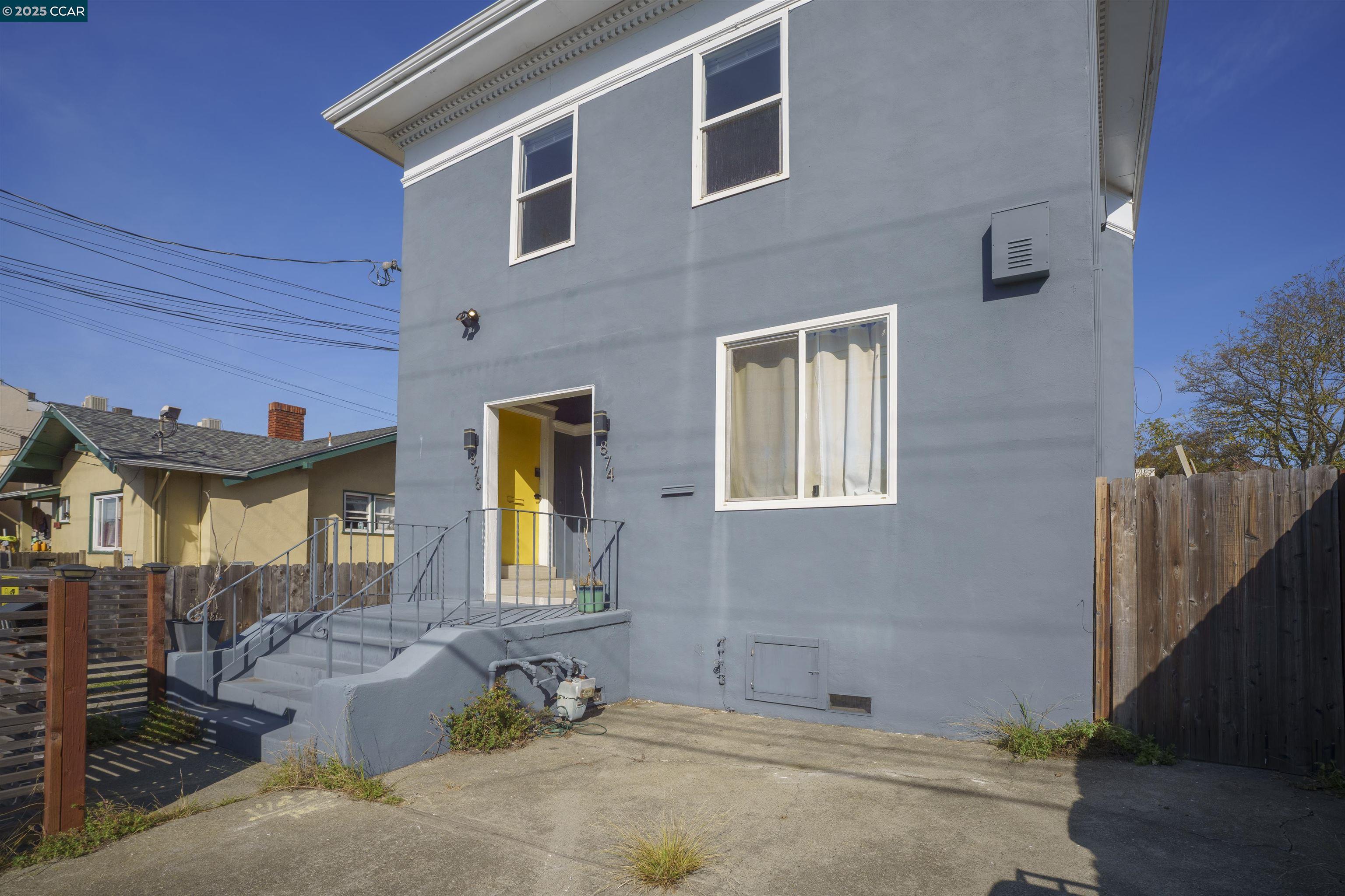 Detail Gallery Image 4 of 41 For 874 36th Street, Oakland,  CA 94608 - – Beds | – Baths