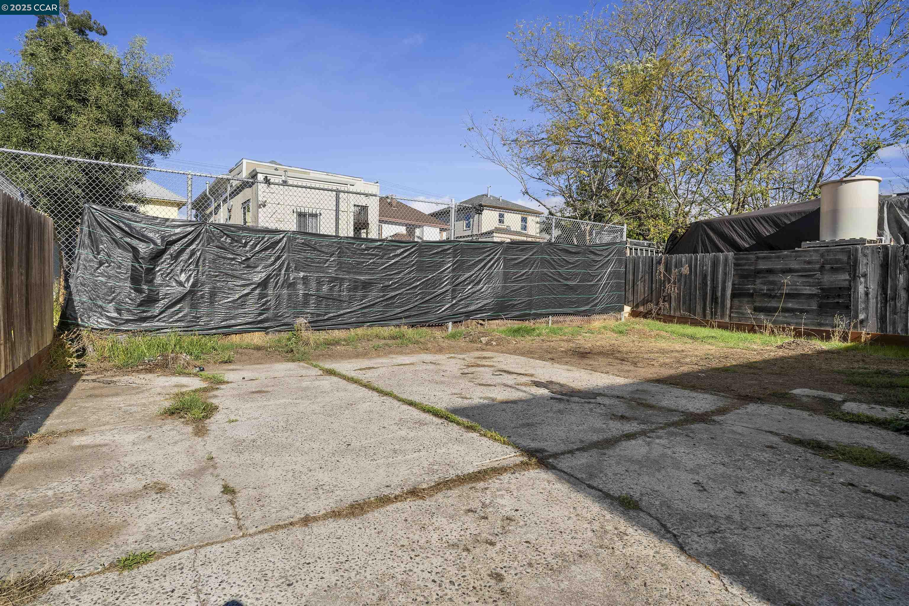 Detail Gallery Image 32 of 41 For 874 36th Street, Oakland,  CA 94608 - – Beds | – Baths