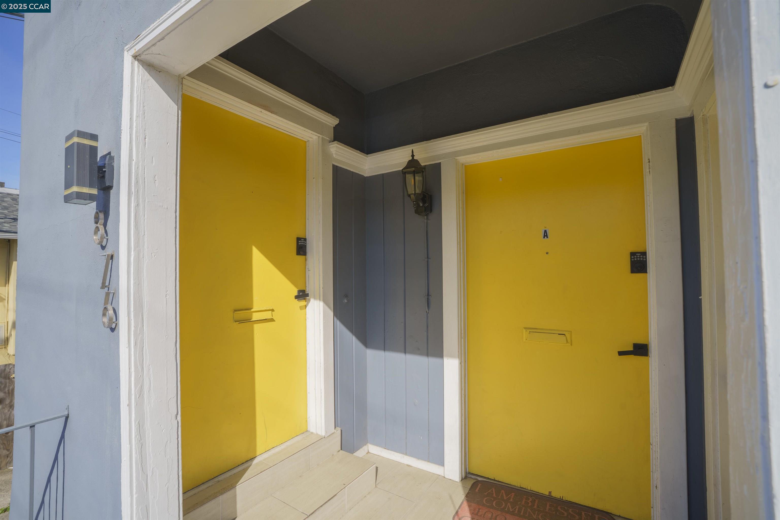 Detail Gallery Image 6 of 41 For 874 36th Street, Oakland,  CA 94608 - – Beds | – Baths