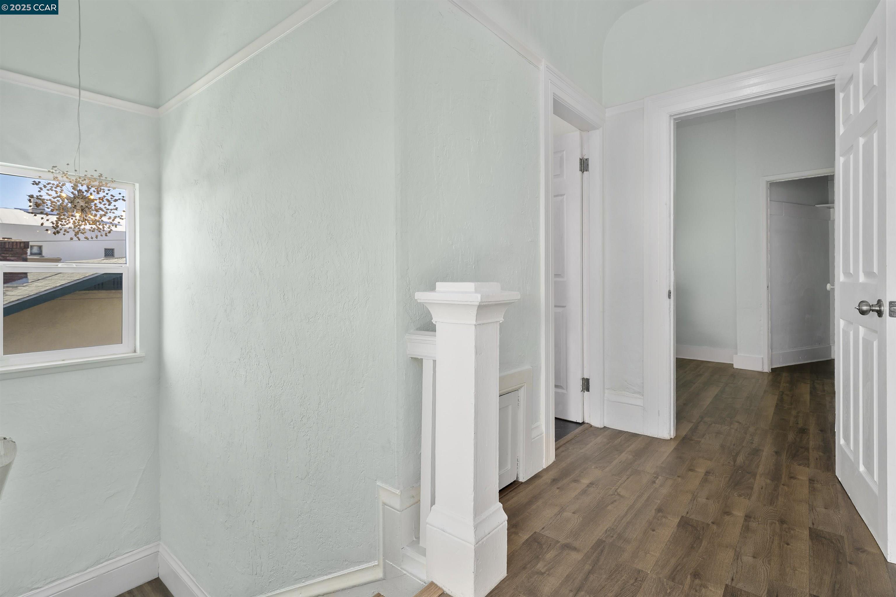 Detail Gallery Image 8 of 41 For 874 36th Street, Oakland,  CA 94608 - – Beds | – Baths