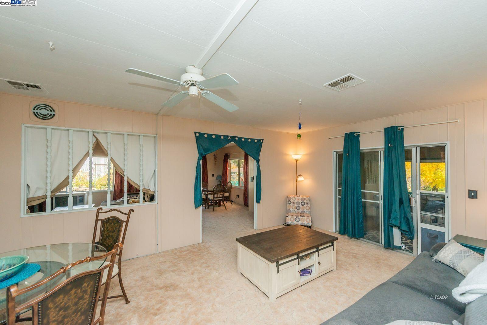 Detail Gallery Image 14 of 50 For 51 Steelhead Circle, Lewiston,  CA 96052 - 2 Beds | 2 Baths