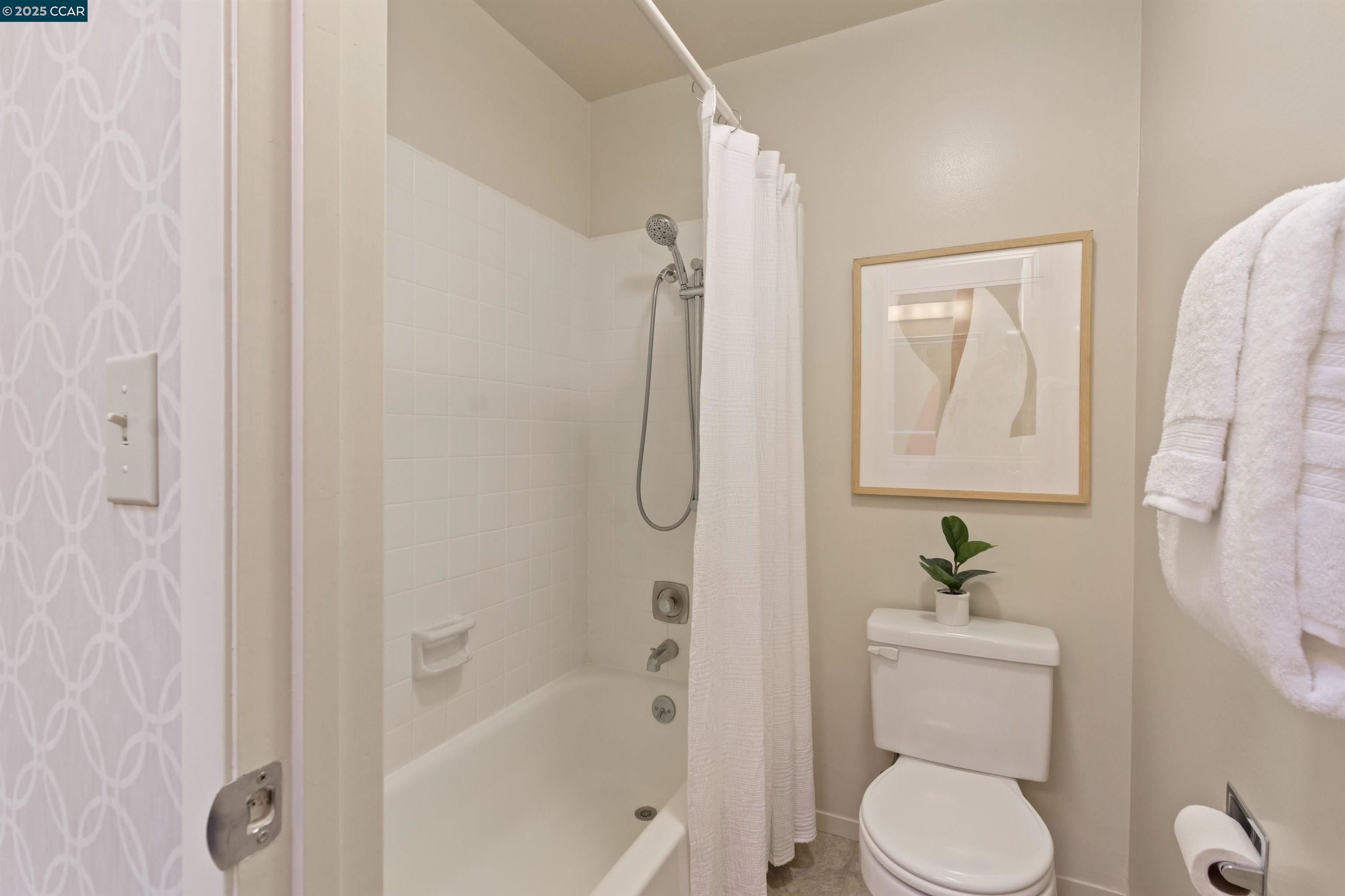 Photo #27: 41117795 Listing: Photo #27