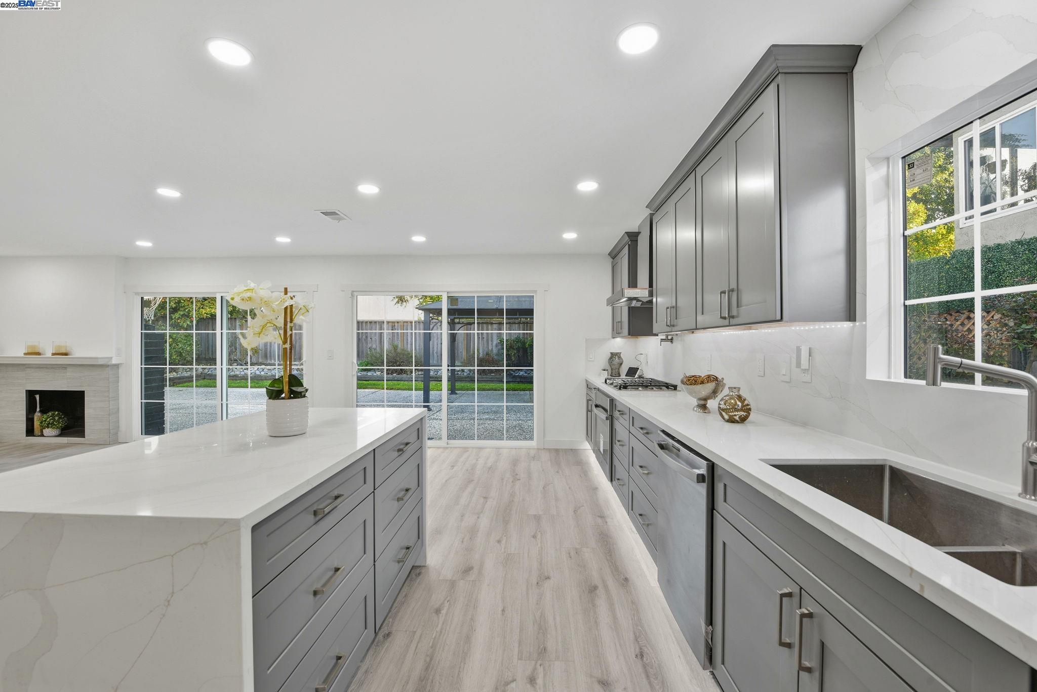 Detail Gallery Image 15 of 40 For 3312 San Marco Ct, Union City,  CA 94587-2704 - 3 Beds | 2 Baths