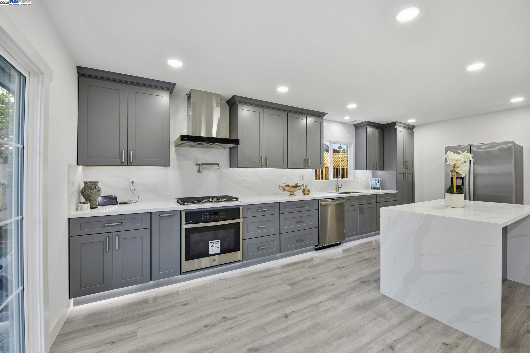 Detail Gallery Image 16 of 40 For 3312 San Marco Ct, Union City,  CA 94587-2704 - 3 Beds | 2 Baths