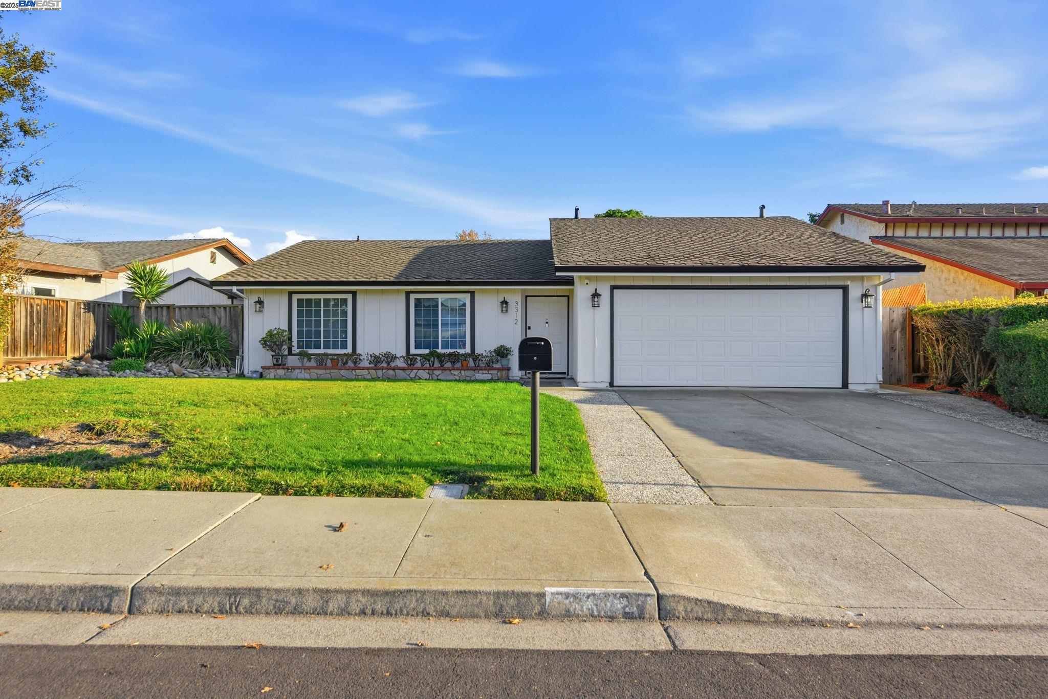Detail Gallery Image 4 of 40 For 3312 San Marco Ct, Union City,  CA 94587-2704 - 3 Beds | 2 Baths