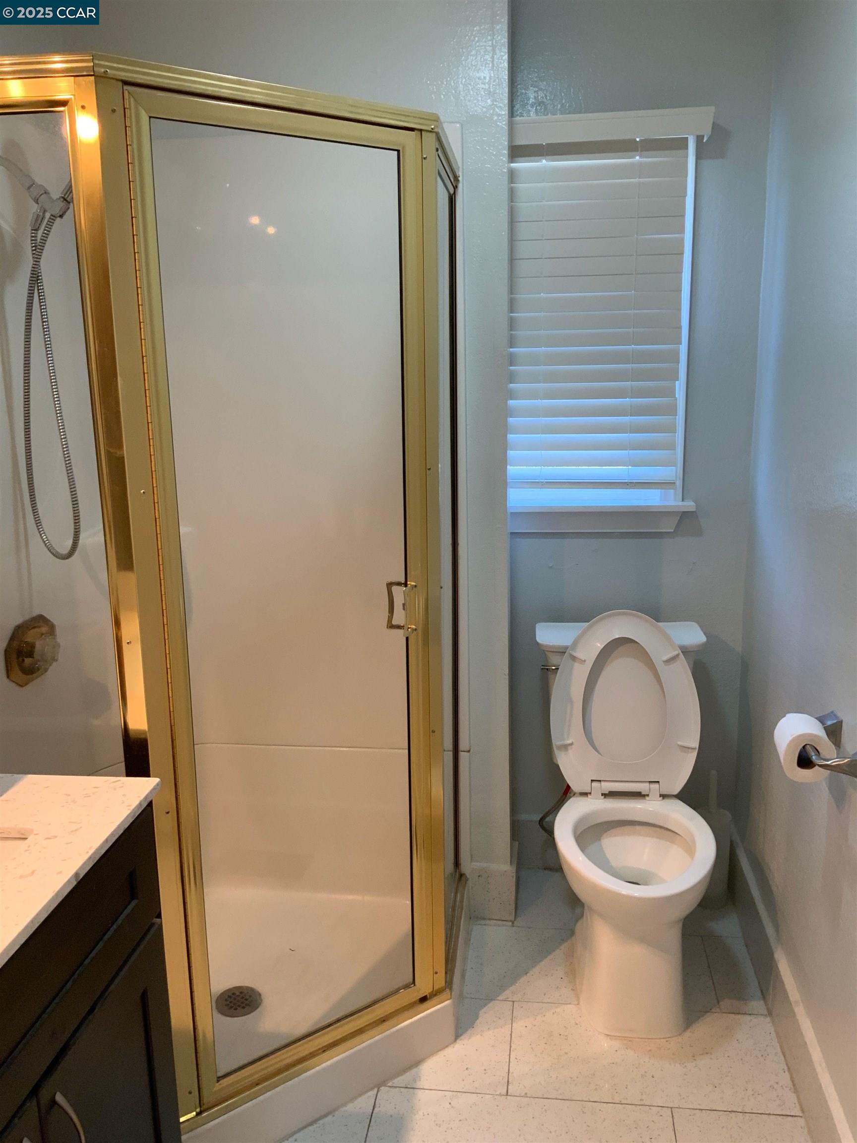 Detail Gallery Image 16 of 31 For 2680 Appian Way, Pinole,  CA 94564 - 3 Beds | 2 Baths