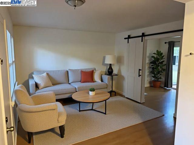Detail Gallery Image 5 of 10 For 884 Camelback Pl, Pleasant Hill,  CA 94523 - 1 Beds | 1 Baths