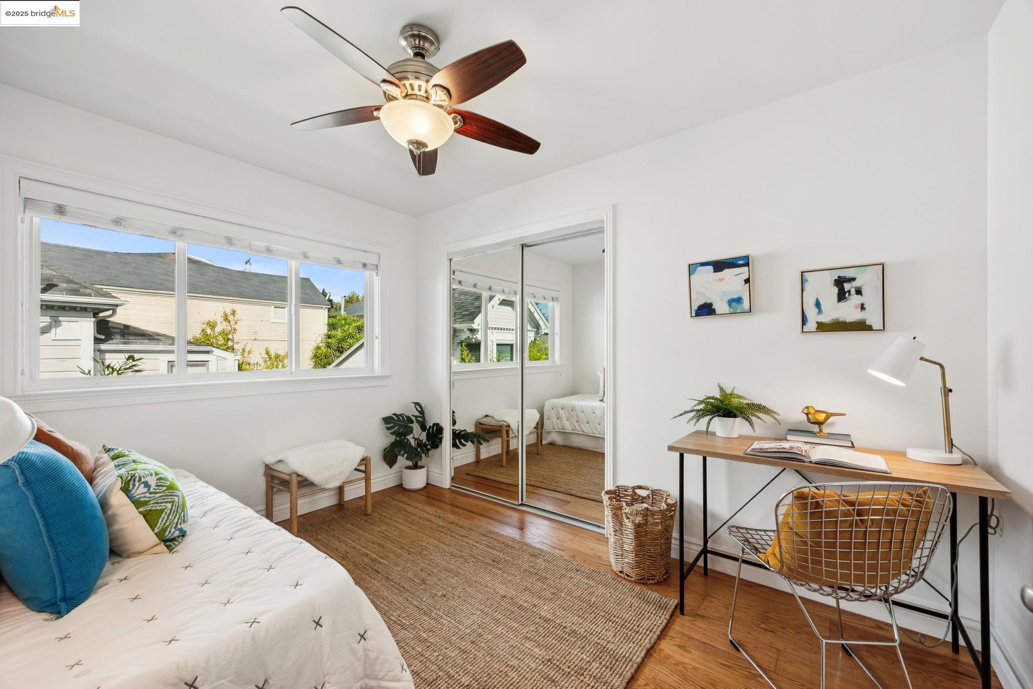 Detail Gallery Image 7 of 10 For 1609 Bonita Ave #3,  Berkeley,  CA 94709 - 2 Beds | 1 Baths