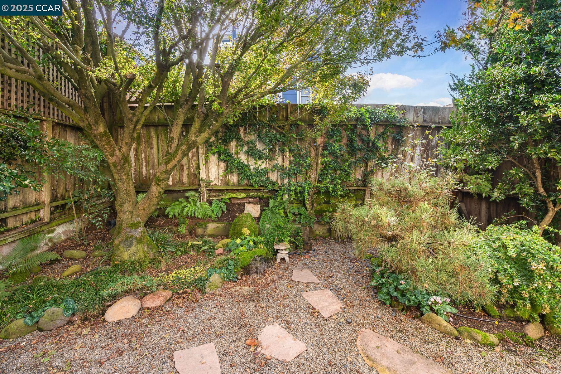 Detail Gallery Image 31 of 43 For 116 Eugenia Ave, San Francisco,  CA 94110 - 3 Beds | 1 Baths