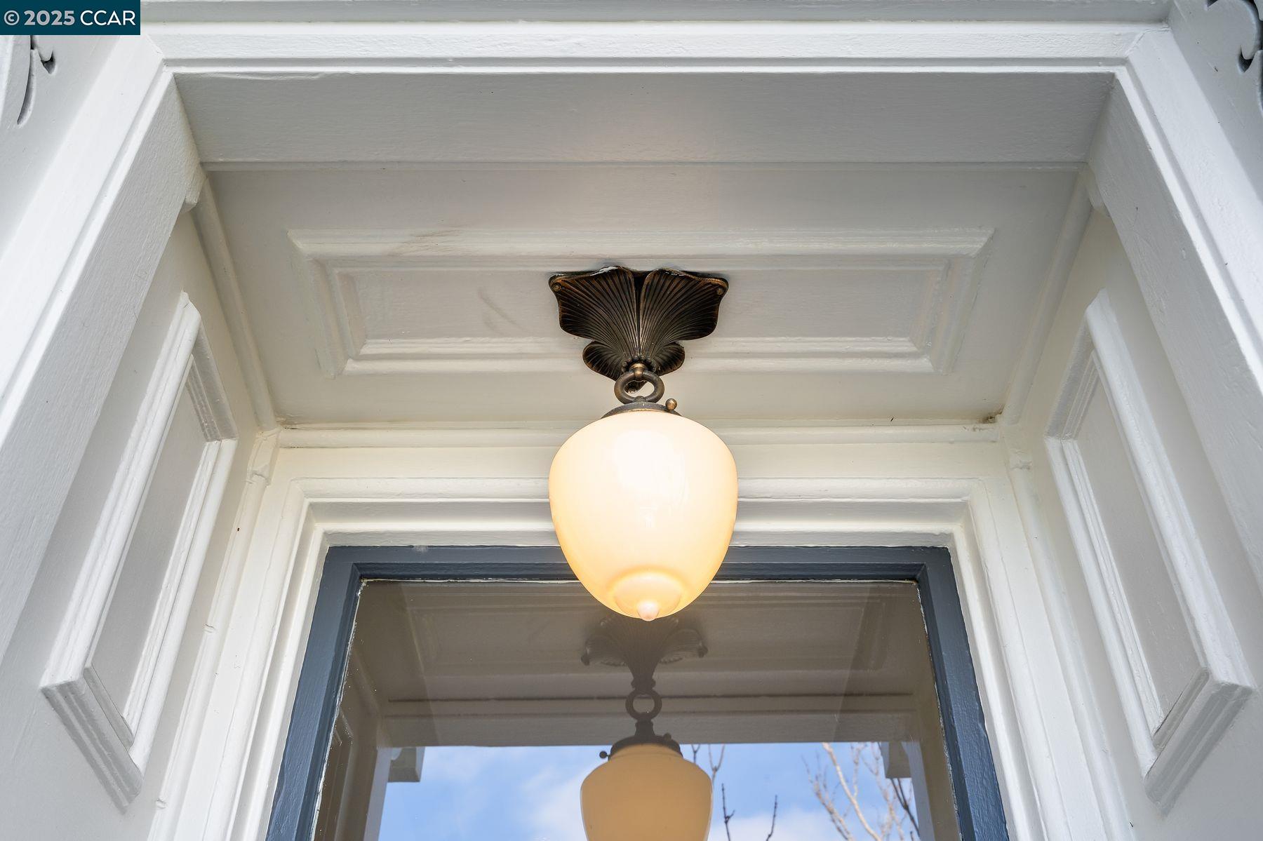 Detail Gallery Image 38 of 43 For 116 Eugenia Ave, San Francisco,  CA 94110 - 3 Beds | 1 Baths