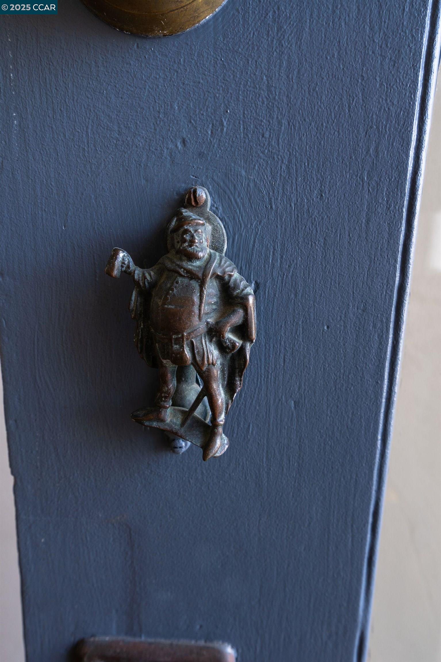 Detail Gallery Image 41 of 43 For 116 Eugenia Ave, San Francisco,  CA 94110 - 3 Beds | 1 Baths