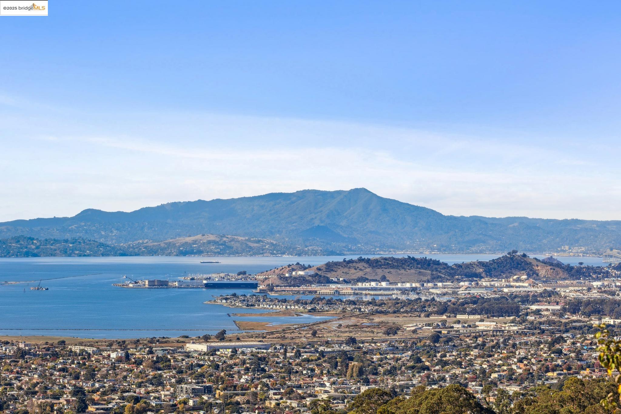 Detail Gallery Image 2 of 57 For 256 Cambridge Ave, Kensington,  CA 94708 - 4 Beds | 4 Baths