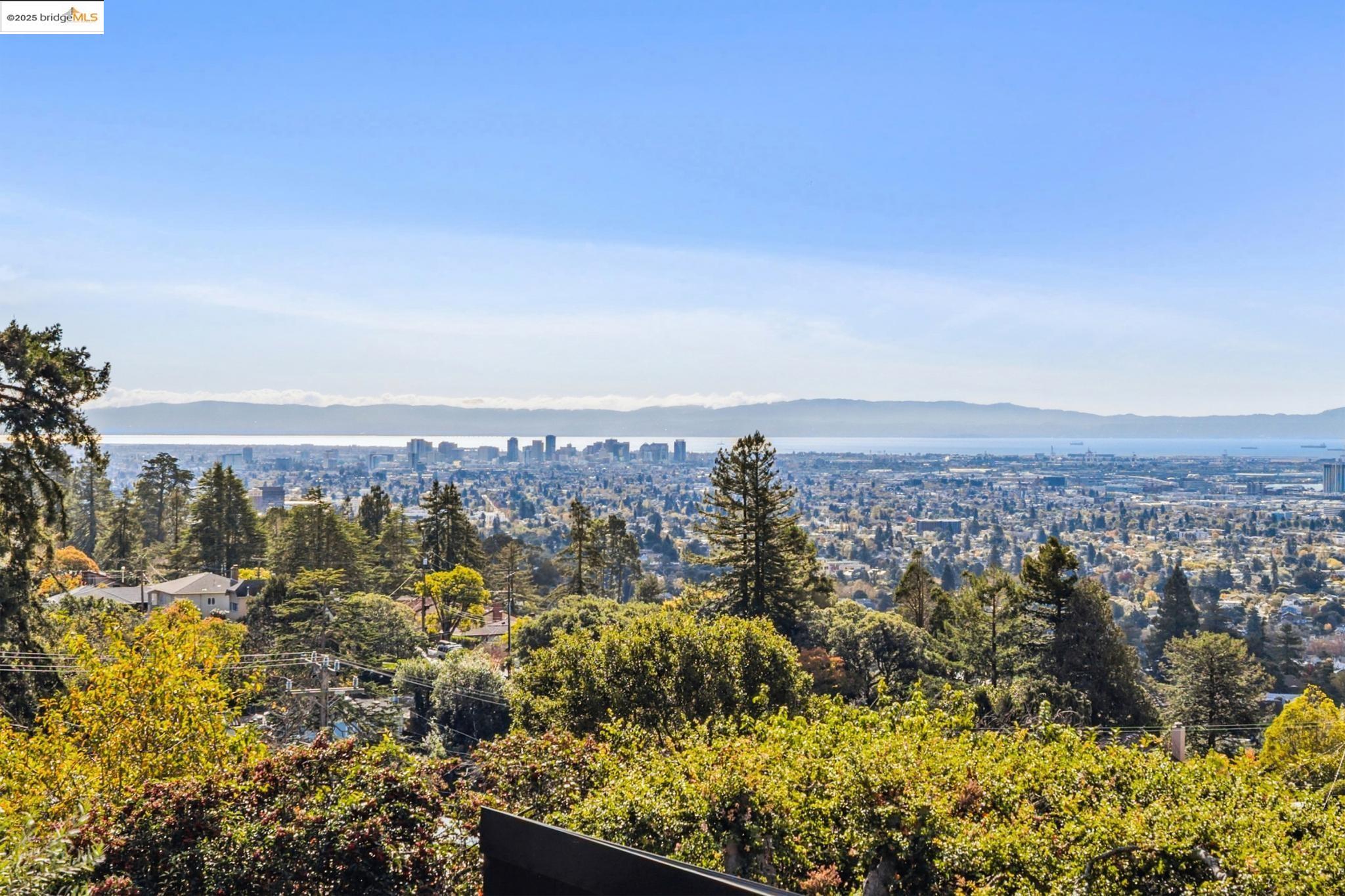 Detail Gallery Image 21 of 57 For 256 Cambridge Ave, Kensington,  CA 94708 - 4 Beds | 4 Baths