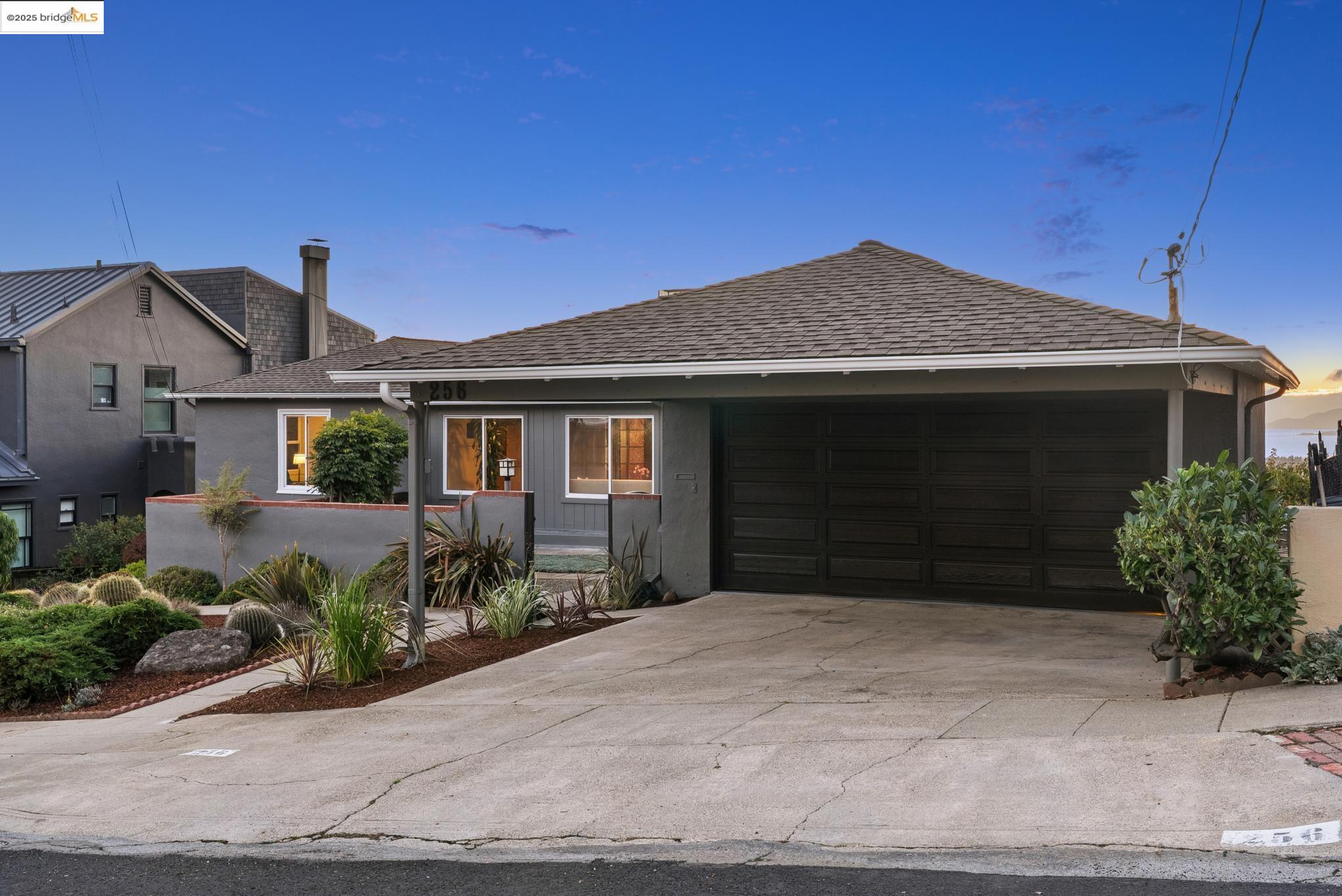 Detail Gallery Image 6 of 57 For 256 Cambridge Ave, Kensington,  CA 94708 - 4 Beds | 4 Baths