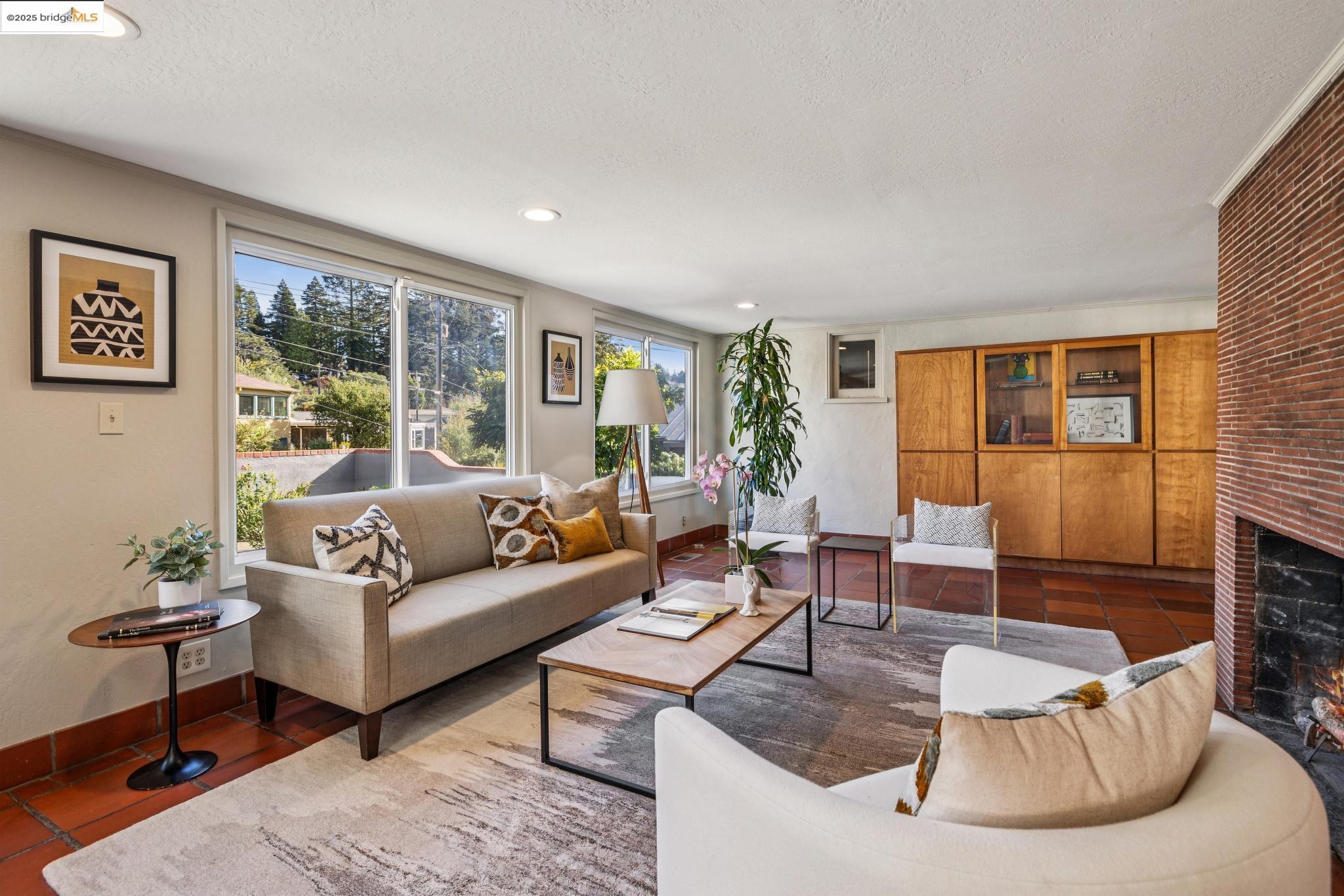 Detail Gallery Image 10 of 57 For 256 Cambridge Ave, Kensington,  CA 94708 - 4 Beds | 4 Baths