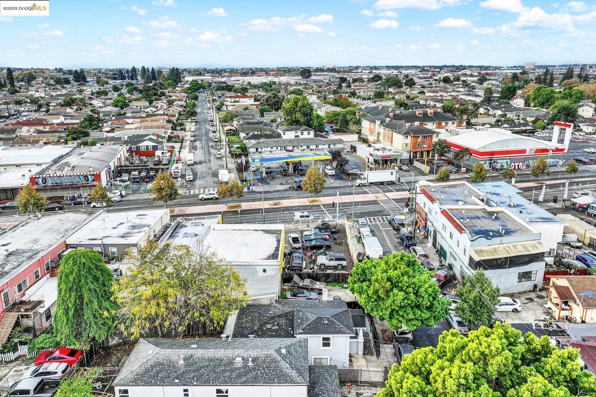 Detail Gallery Image 36 of 59 For 1418 102nd Ave, Oakland,  CA 94603 - 2 Beds | 1 Baths