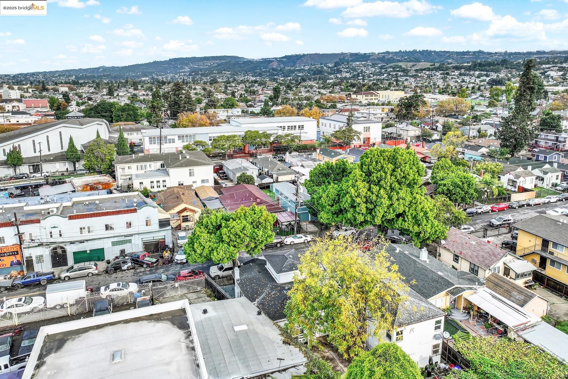 Detail Gallery Image 38 of 59 For 1418 102nd Ave, Oakland,  CA 94603 - 2 Beds | 1 Baths