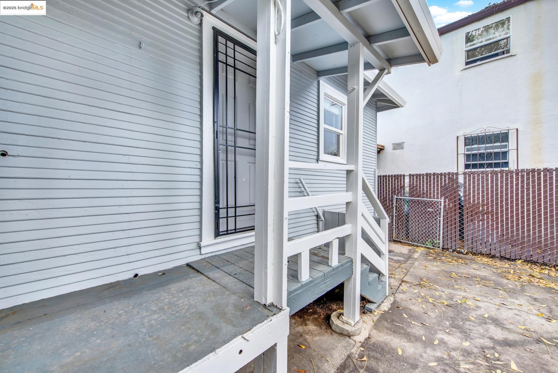 Detail Gallery Image 41 of 59 For 1418 102nd Ave, Oakland,  CA 94603 - 2 Beds | 1 Baths