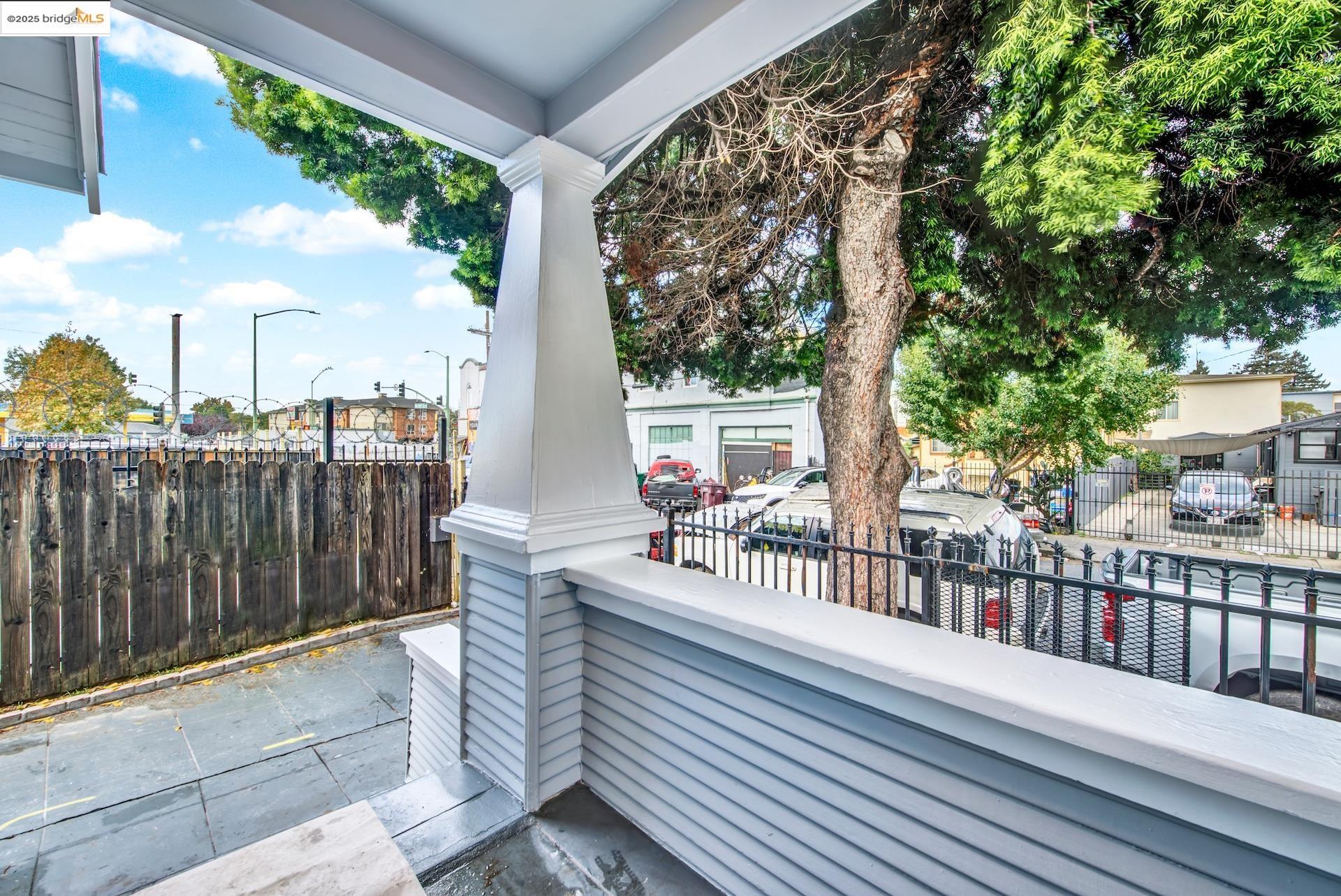 Detail Gallery Image 49 of 59 For 1418 102nd Ave, Oakland,  CA 94603 - 2 Beds | 1 Baths