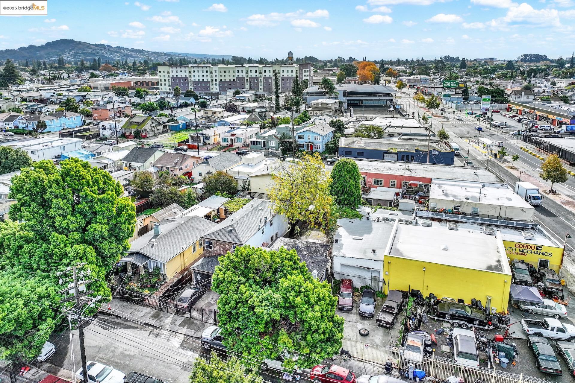 Detail Gallery Image 55 of 59 For 1418 102nd Ave, Oakland,  CA 94603 - 2 Beds | 1 Baths