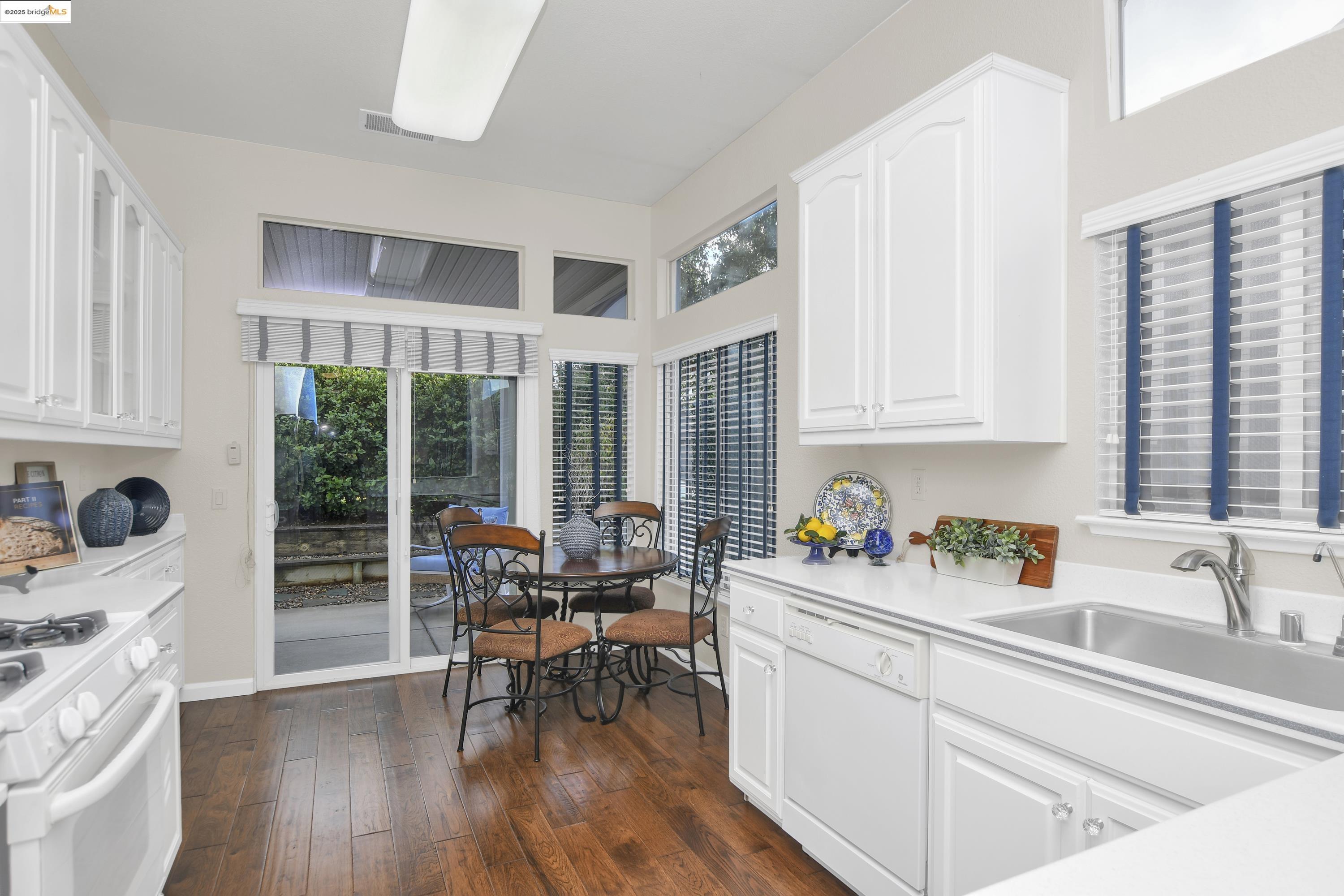 Detail Gallery Image 9 of 36 For 1990 Kent Dr, Brentwood,  CA 94513 - 2 Beds | 2 Baths