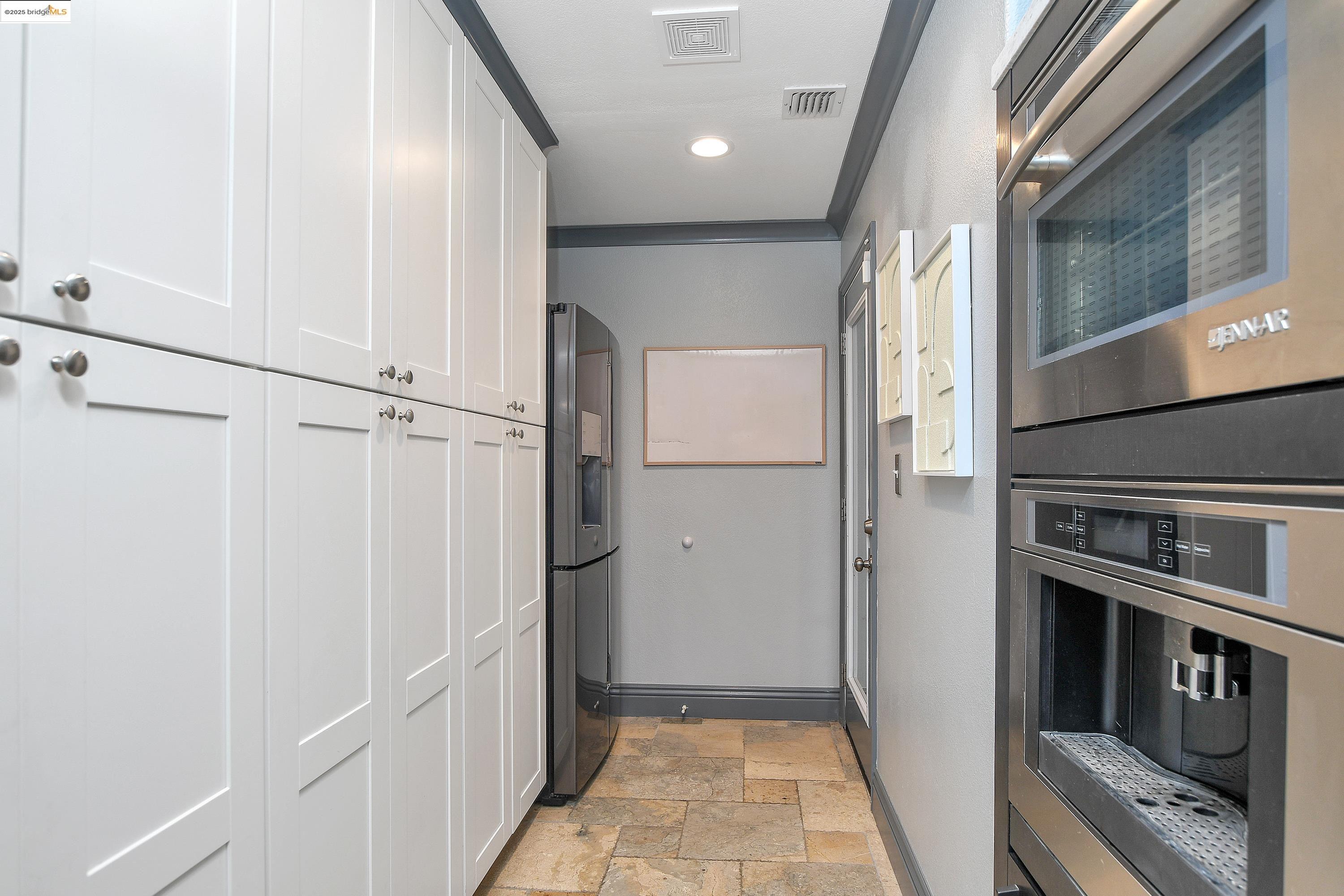 Detail Gallery Image 16 of 42 For 621 Avington Ct, Brentwood,  CA 94513 - 4 Beds | 2/1 Baths