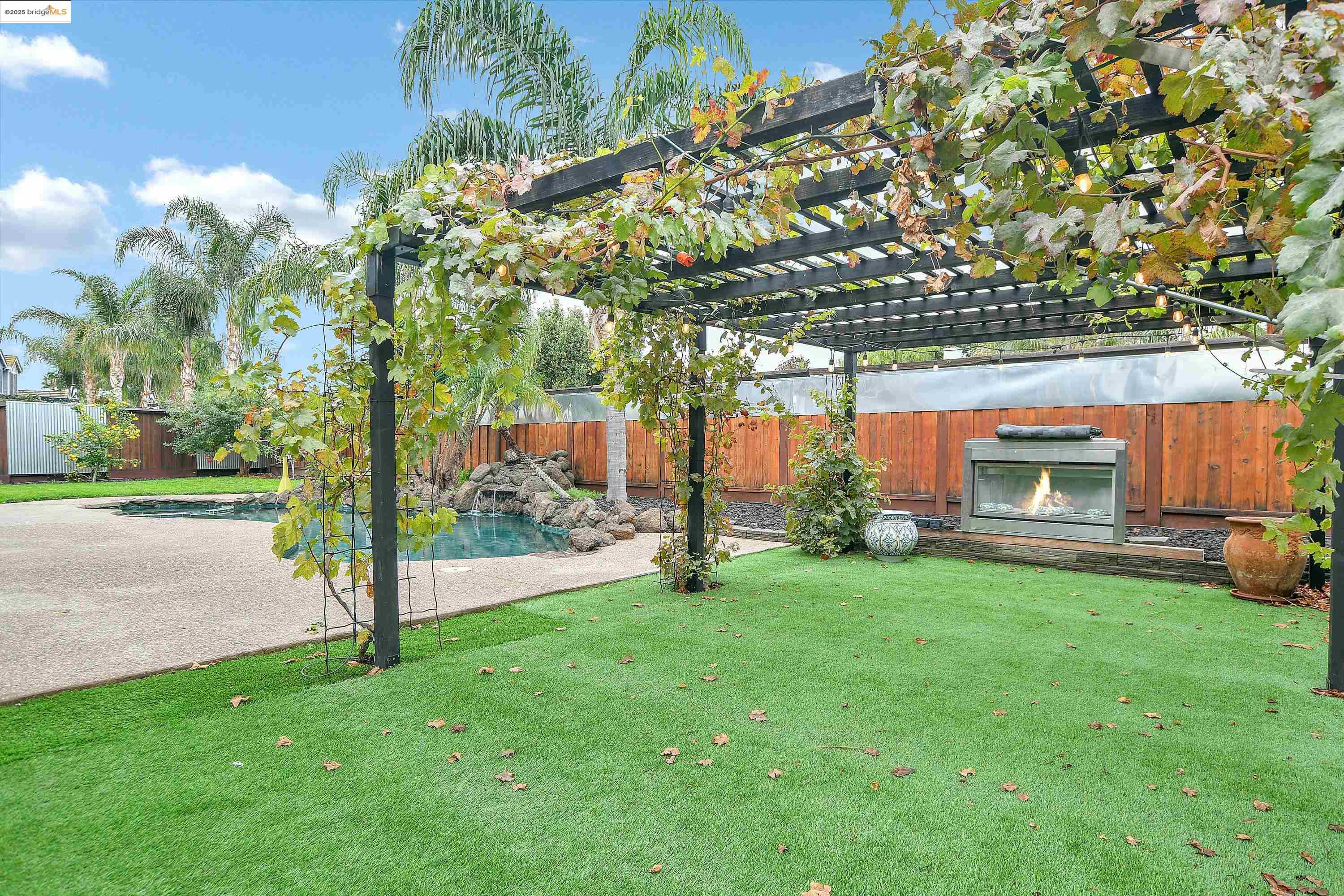 Detail Gallery Image 36 of 42 For 621 Avington Ct, Brentwood,  CA 94513 - 4 Beds | 2/1 Baths