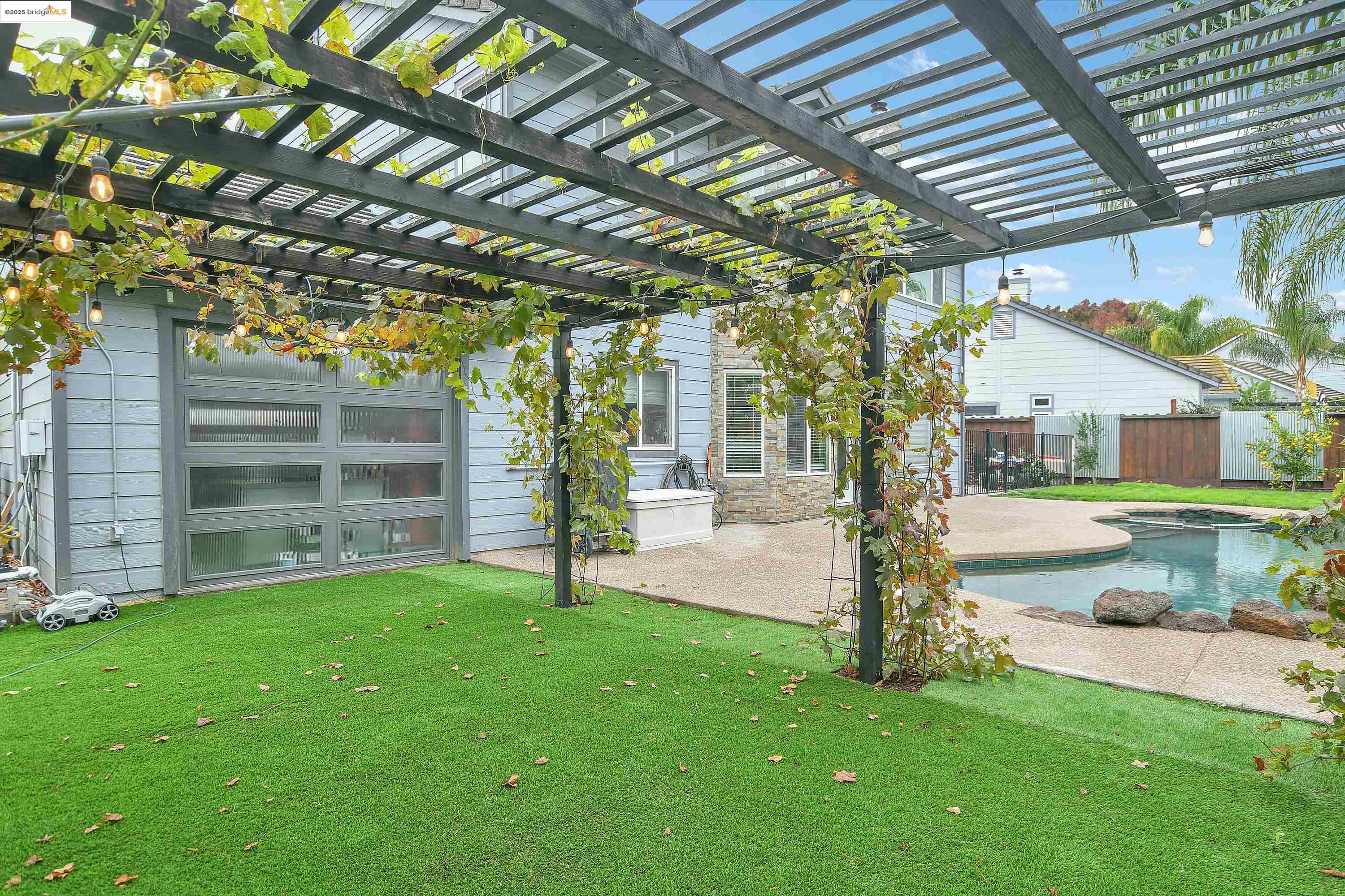 Detail Gallery Image 38 of 42 For 621 Avington Ct, Brentwood,  CA 94513 - 4 Beds | 2/1 Baths