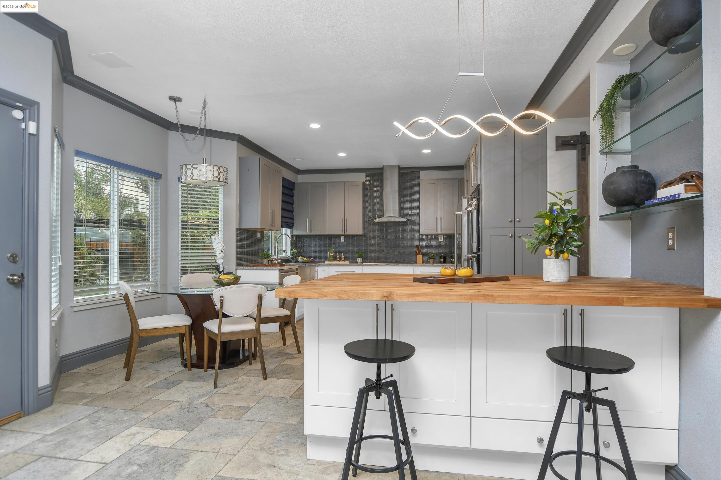 Detail Gallery Image 10 of 42 For 621 Avington Ct, Brentwood,  CA 94513 - 4 Beds | 2/1 Baths