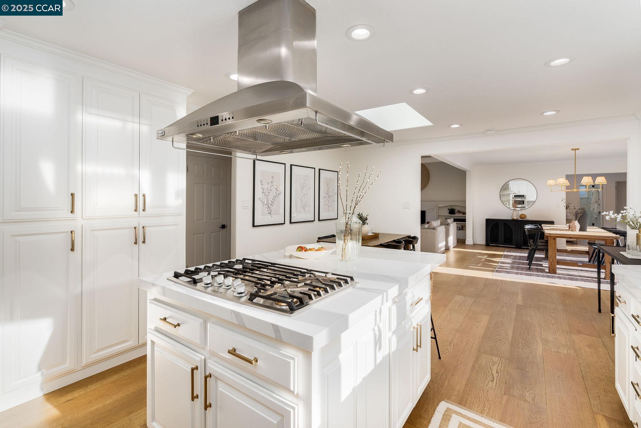 Detail Gallery Image 13 of 30 For 115 Camino Encanto, Danville,  CA 94526 - 4 Beds | 3 Baths