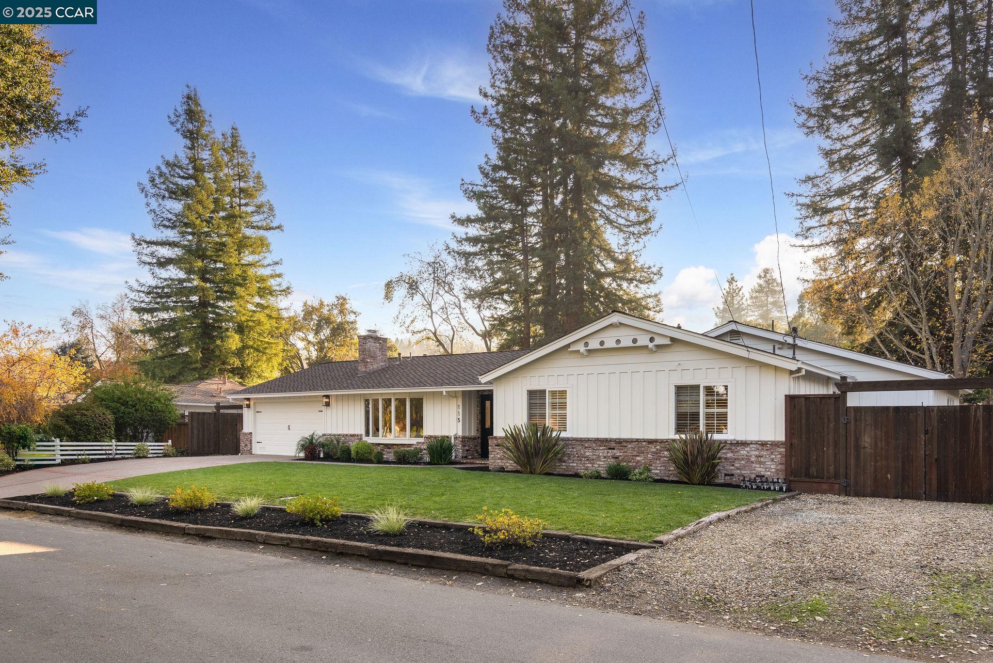 Detail Gallery Image 2 of 30 For 115 Camino Encanto, Danville,  CA 94526 - 4 Beds | 3 Baths