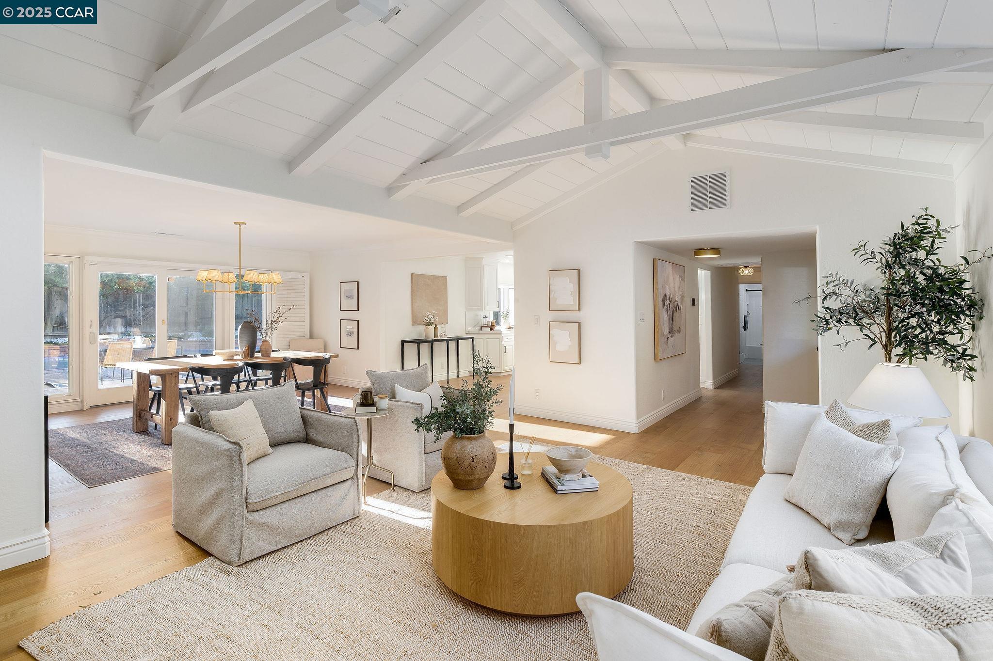 Detail Gallery Image 5 of 30 For 115 Camino Encanto, Danville,  CA 94526 - 4 Beds | 3 Baths