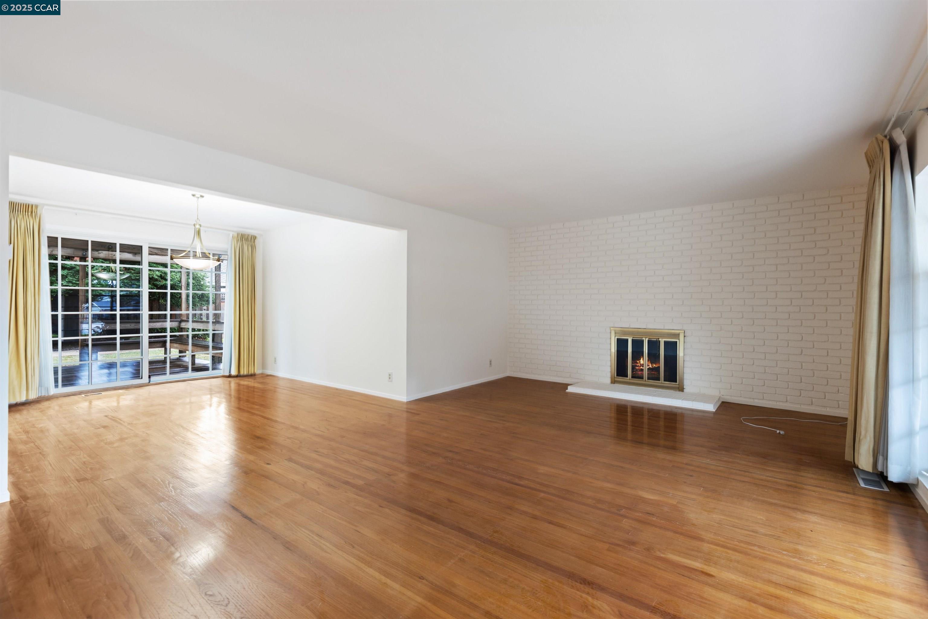 Detail Gallery Image 4 of 24 For 2201 Quiet Place Drive, Walnut Creek,  CA 94598 - 4 Beds | 3 Baths