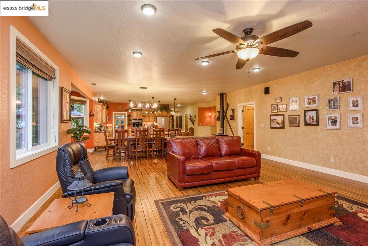 Detail Gallery Image 17 of 60 For 19800 Six Point Ct, Twain Harte,  CA 95383 - 3 Beds | 2 Baths