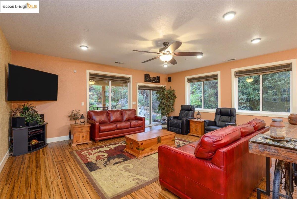 Detail Gallery Image 18 of 60 For 19800 Six Point Ct, Twain Harte,  CA 95383 - 3 Beds | 2 Baths