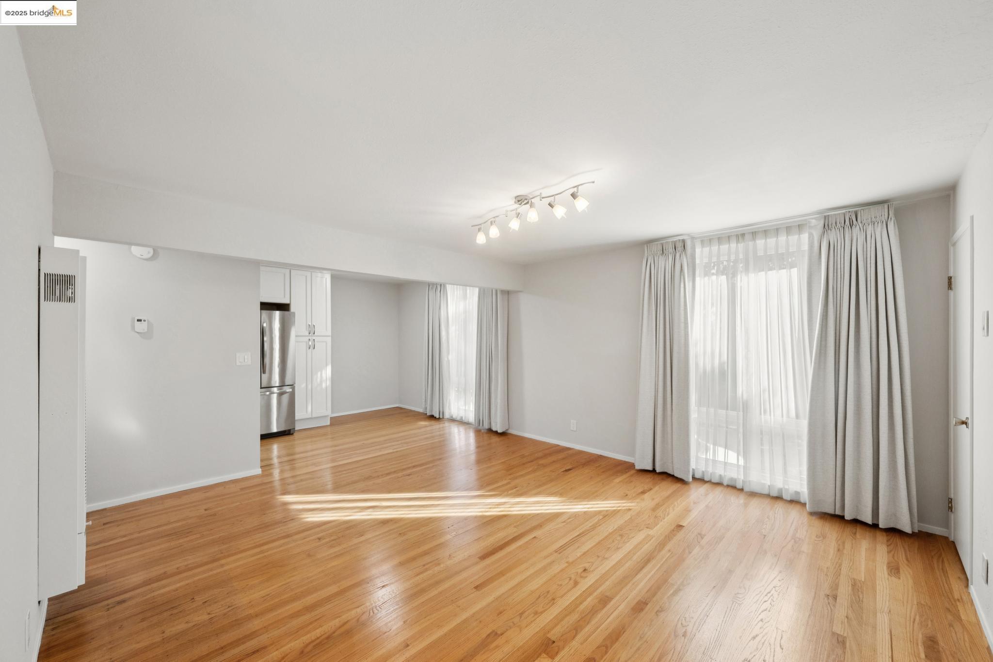 Detail Gallery Image 2 of 33 For 2727 Mcgee Ave, Berkeley,  CA 94703 - – Beds | – Baths