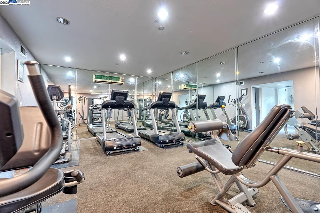 Detail Gallery Image 26 of 29 For 685 Dartmore Ln #365,  Hayward,  CA 94544 - 1 Beds | 1 Baths