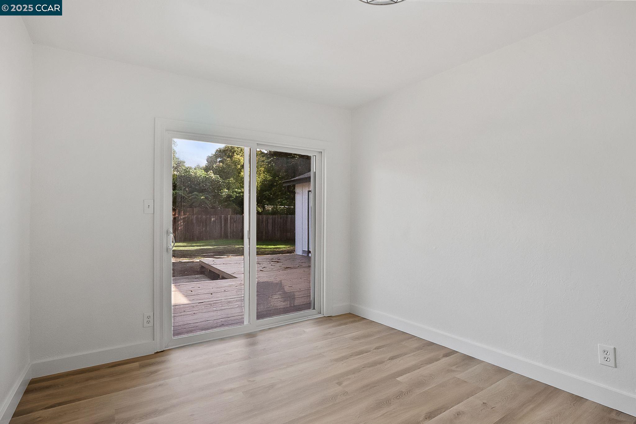 Detail Gallery Image 9 of 36 For 1640 Apple Dr, Concord,  CA 94518 - 4 Beds | 2 Baths