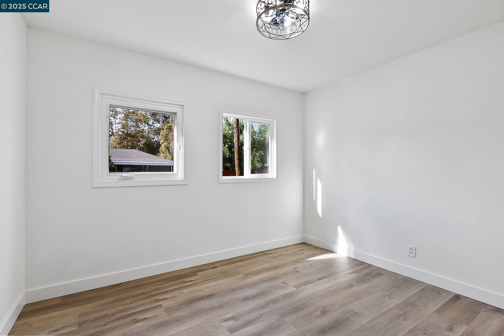 Detail Gallery Image 14 of 36 For 1640 Apple Dr, Concord,  CA 94518 - 4 Beds | 2 Baths