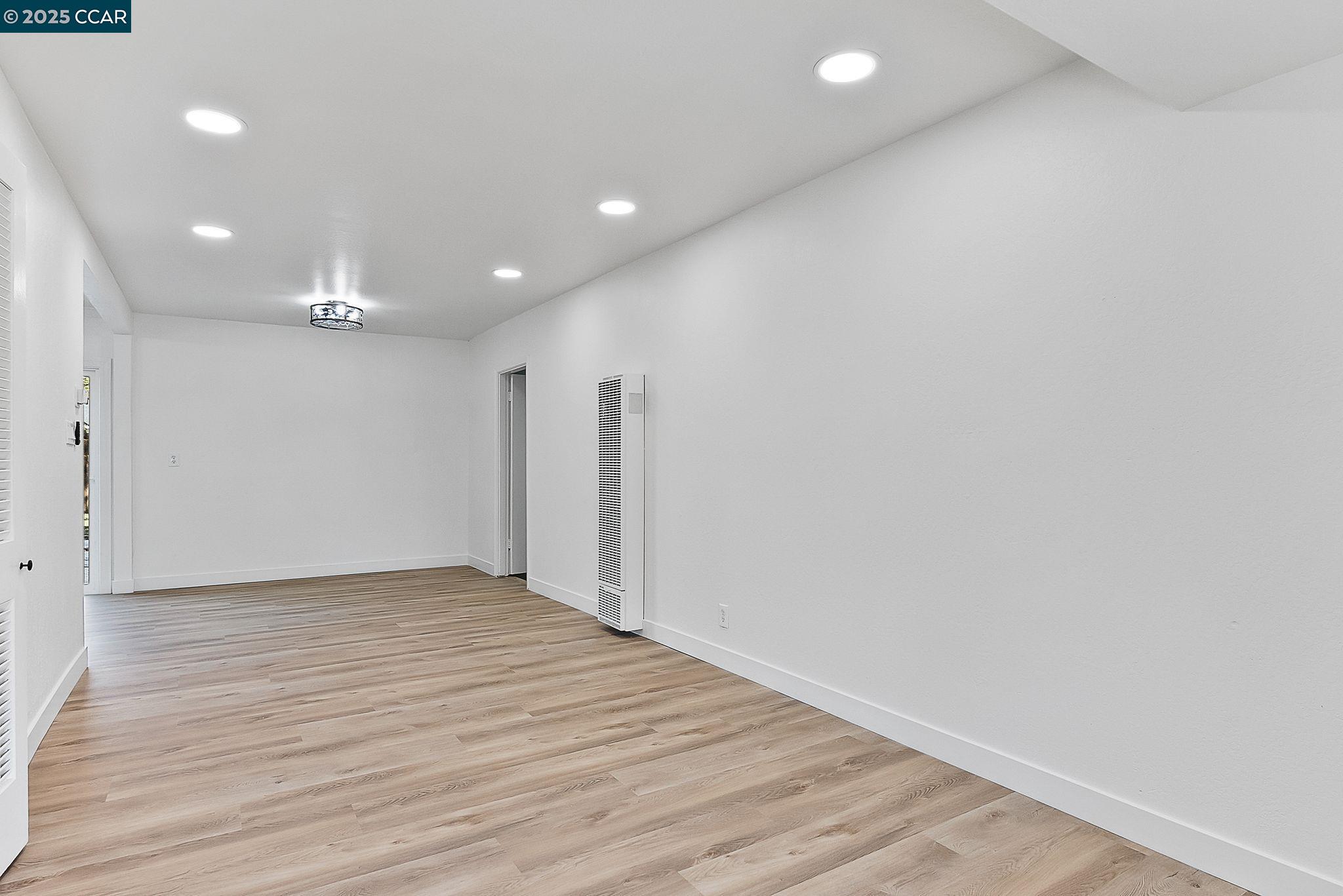 Detail Gallery Image 16 of 36 For 1640 Apple Dr, Concord,  CA 94518 - 4 Beds | 2 Baths