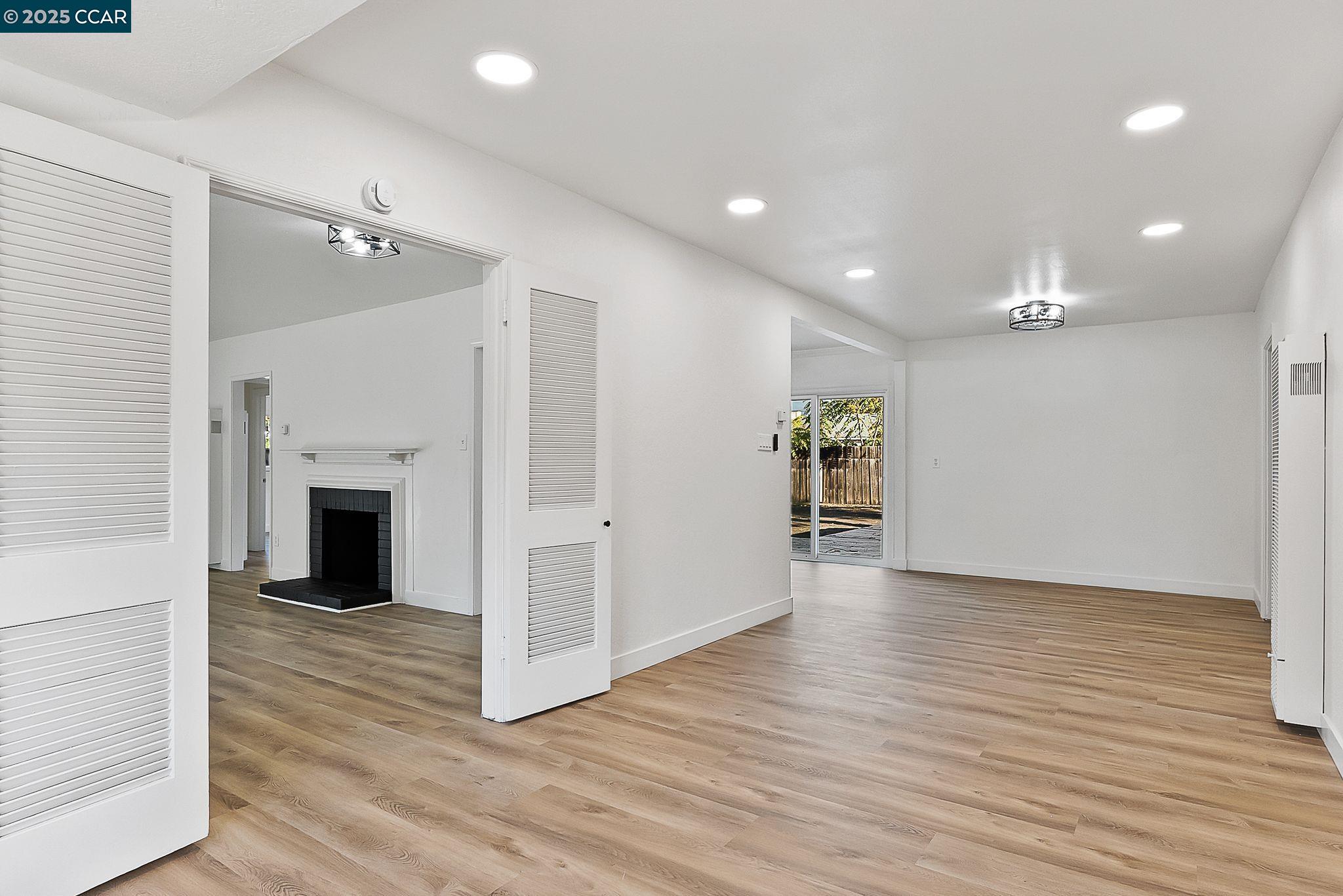 Detail Gallery Image 17 of 36 For 1640 Apple Dr, Concord,  CA 94518 - 4 Beds | 2 Baths