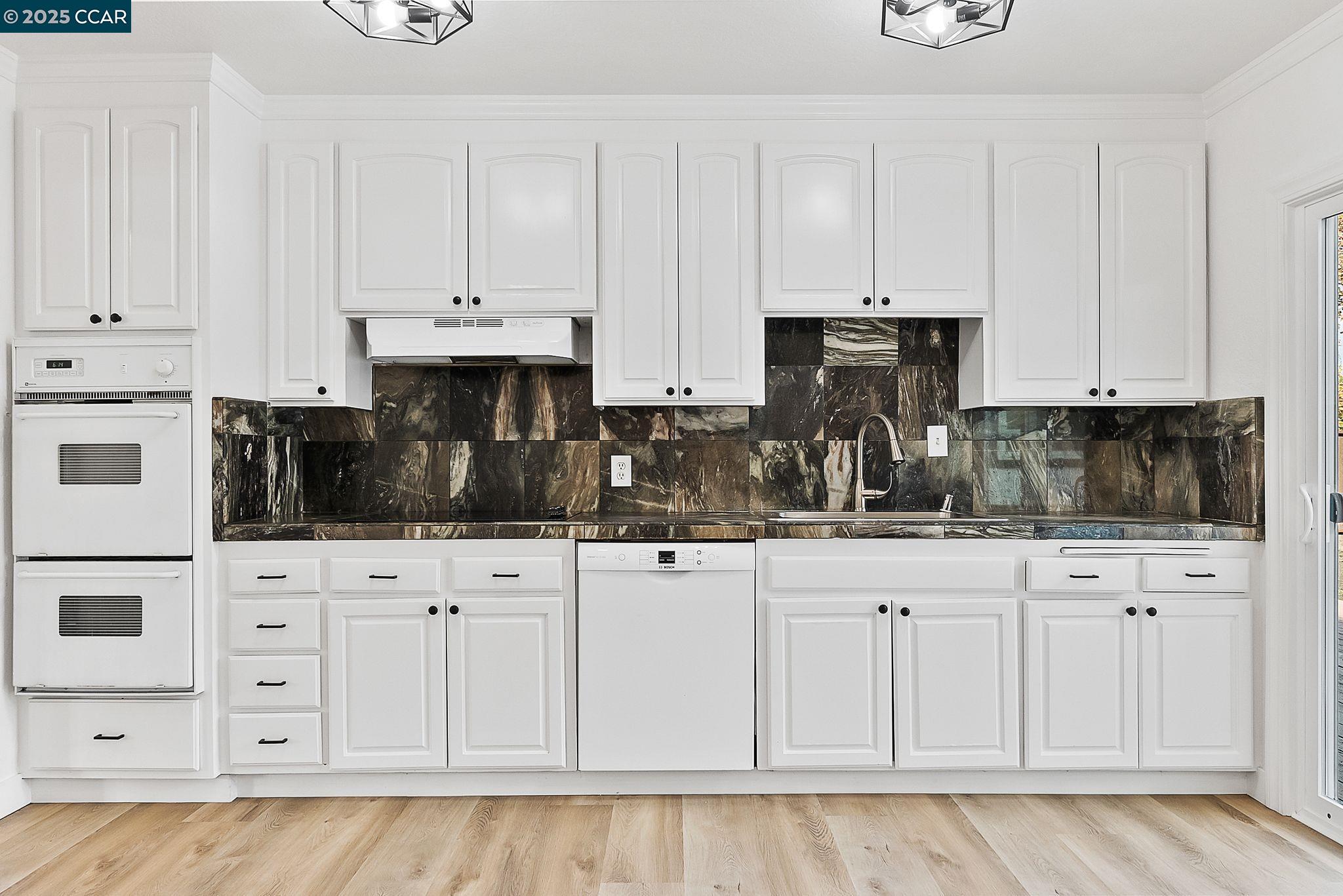 Detail Gallery Image 22 of 36 For 1640 Apple Dr, Concord,  CA 94518 - 4 Beds | 2 Baths