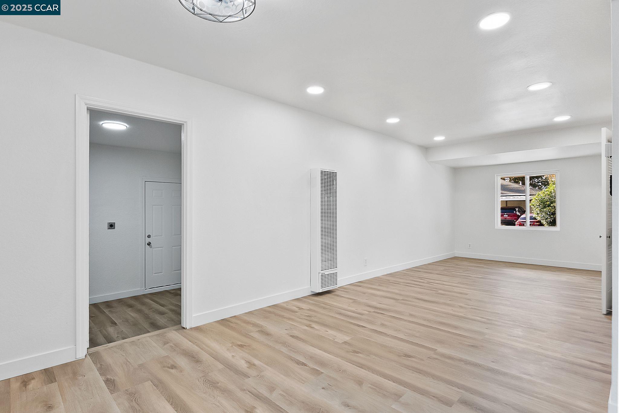 Detail Gallery Image 23 of 36 For 1640 Apple Dr, Concord,  CA 94518 - 4 Beds | 2 Baths