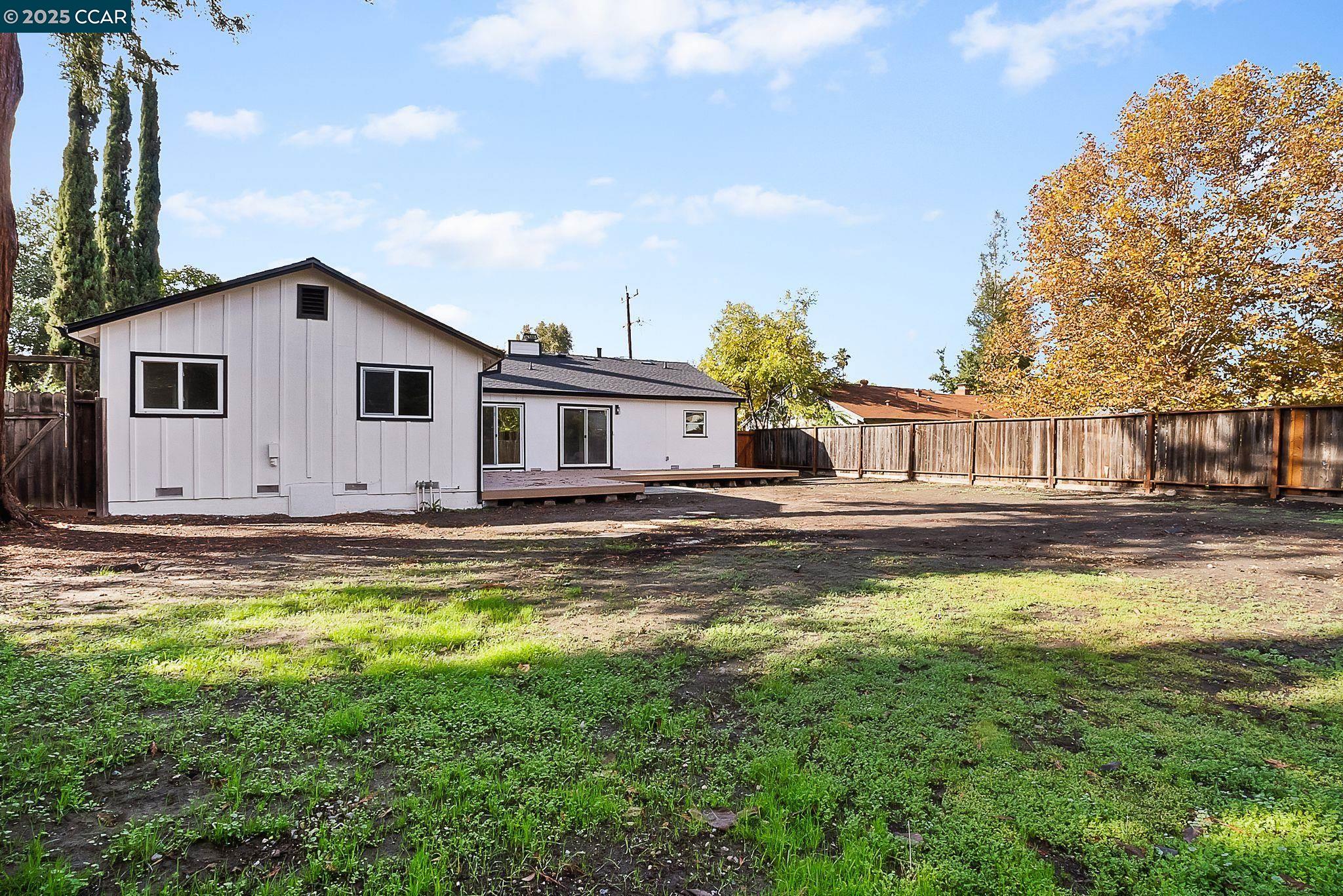 Detail Gallery Image 35 of 36 For 1640 Apple Dr, Concord,  CA 94518 - 4 Beds | 2 Baths