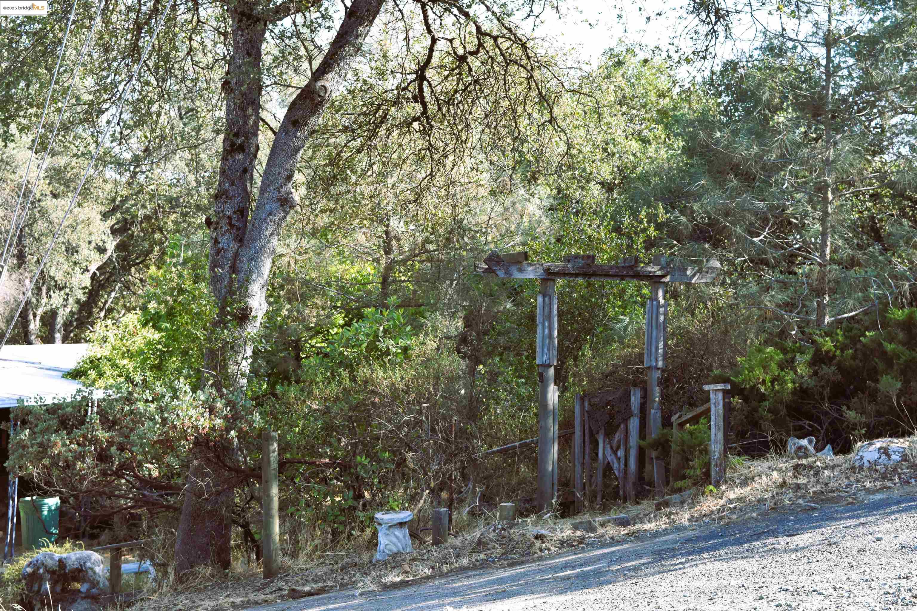 Detail Gallery Image 11 of 13 For 20739 Lower Hillview, Sonora,  CA 95370 - – Beds | – Baths