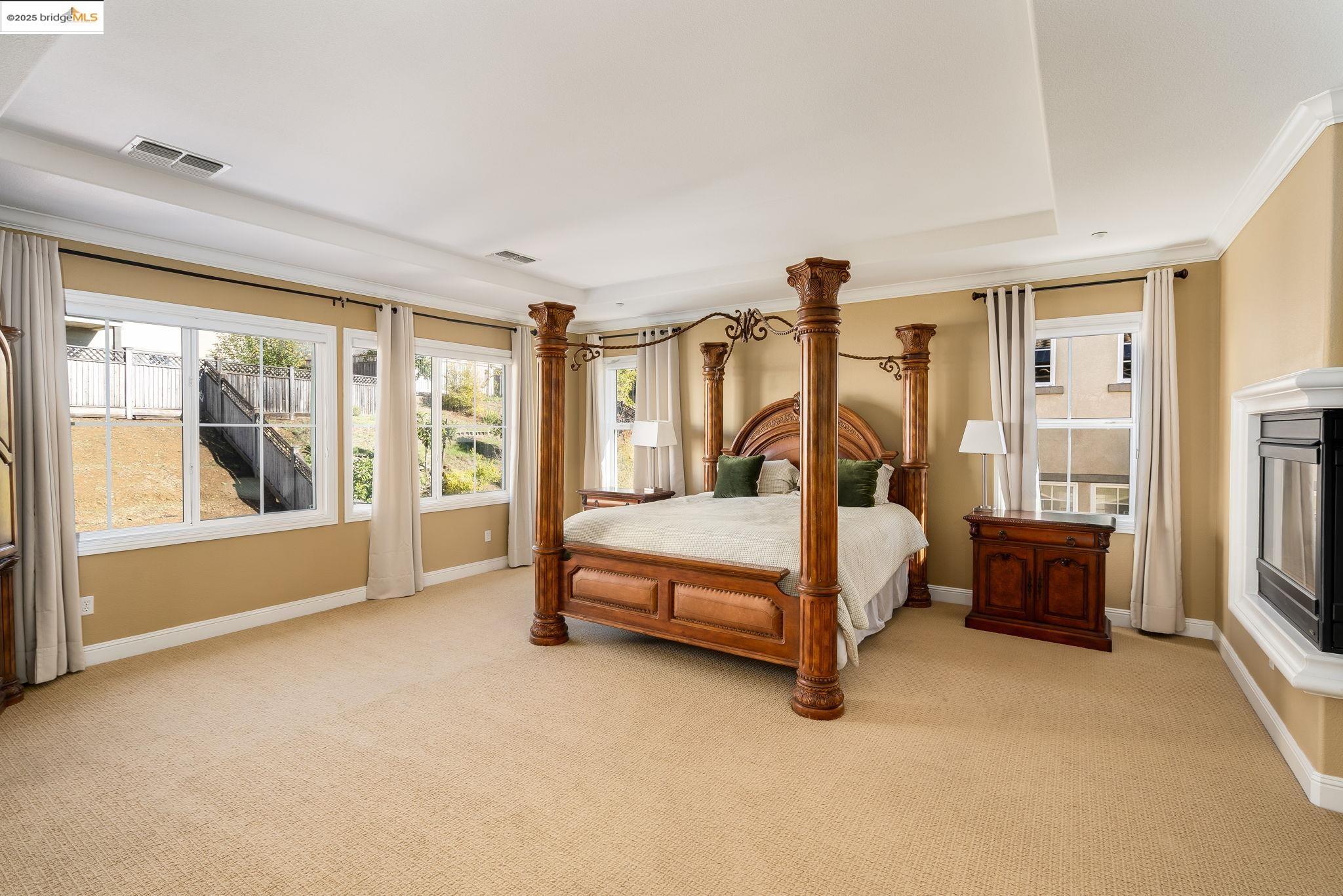 Detail Gallery Image 22 of 46 For 30 Arundel Dr, Hayward,  CA 94542 - 4 Beds | 4 Baths