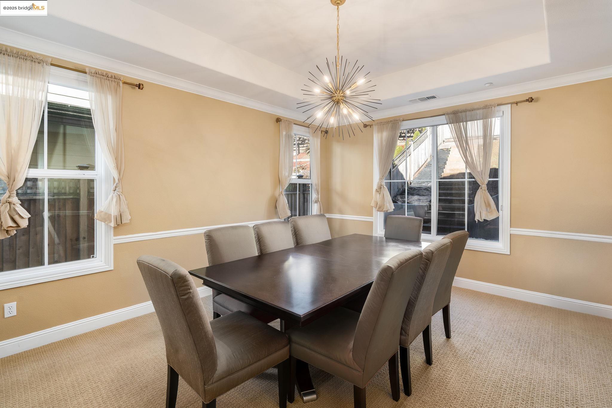 Detail Gallery Image 10 of 46 For 30 Arundel Dr, Hayward,  CA 94542 - 4 Beds | 4 Baths