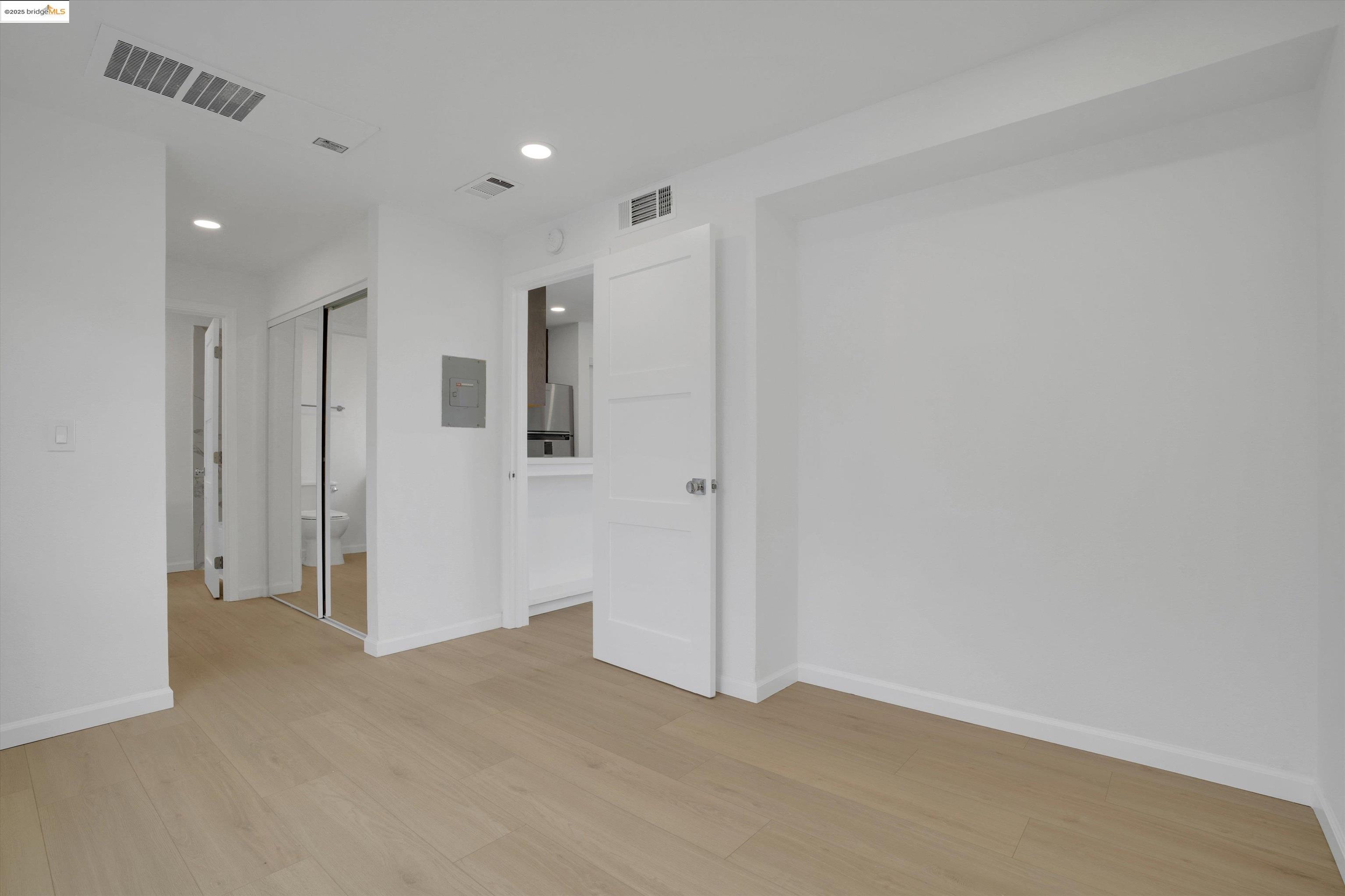 Detail Gallery Image 29 of 48 For 29621 Red Oak Ct #6,  Hayward,  CA 94544 - 1 Beds | 1 Baths